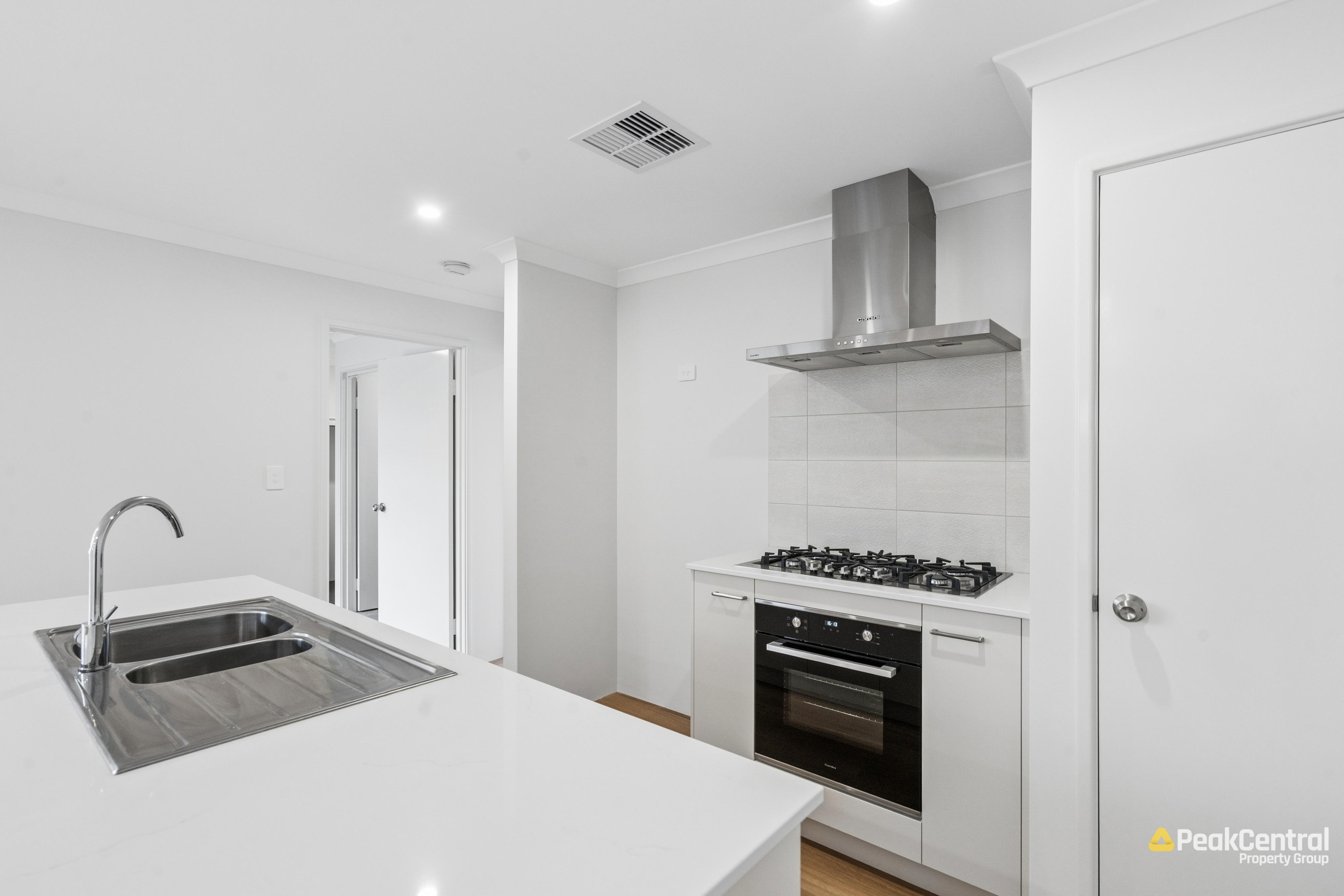 15 Chakra Loop, Southern River Leased by Peak Central Property Group - image 10