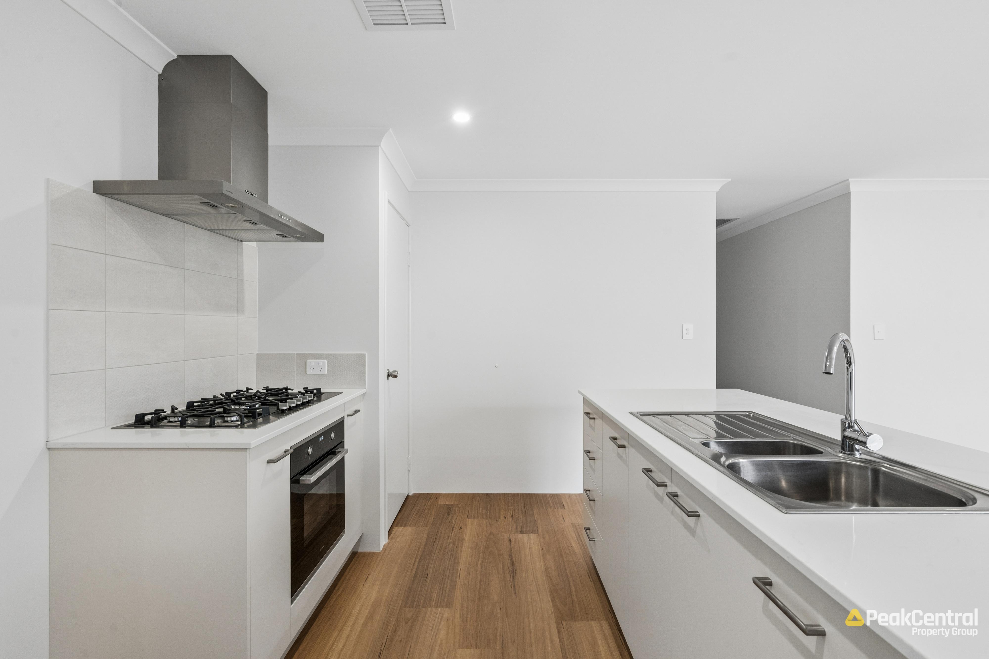 15 Chakra Loop, Southern River Leased by Peak Central Property Group - image 12