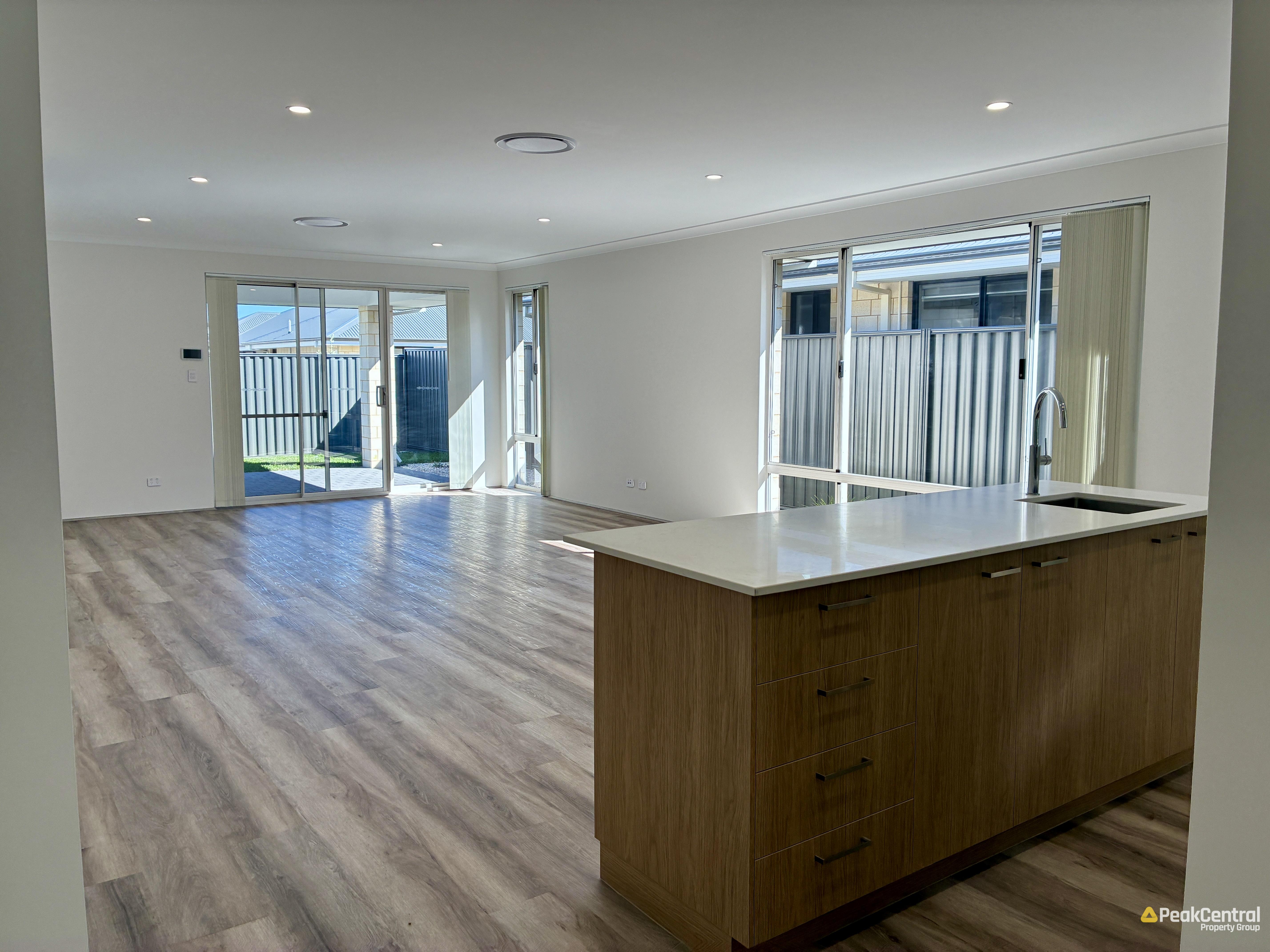 14 Lummus Street, Madora Bay Leased by Peak Central Property Group - image 9