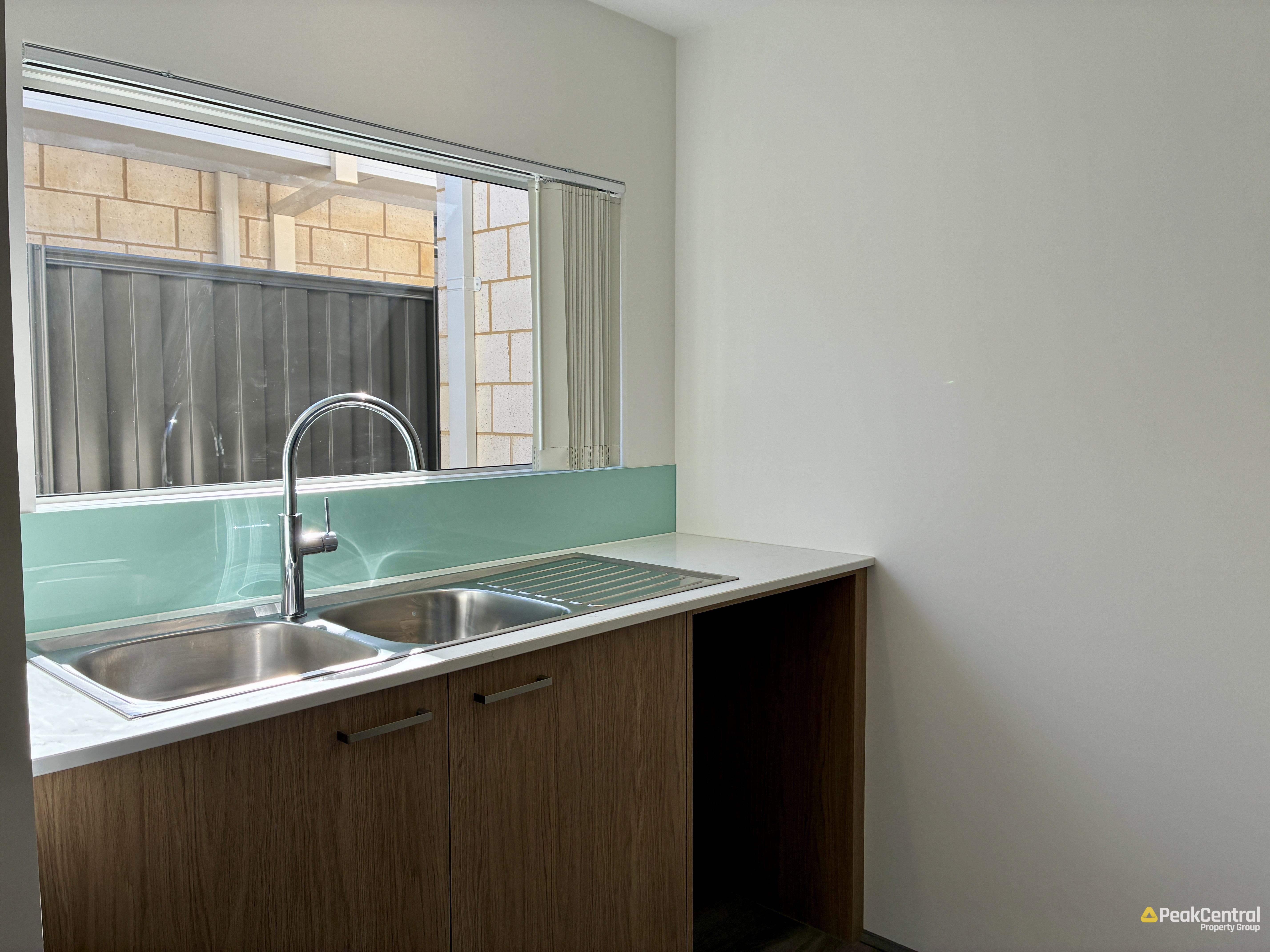 14 Lummus Street, Madora Bay Leased by Peak Central Property Group - image 14