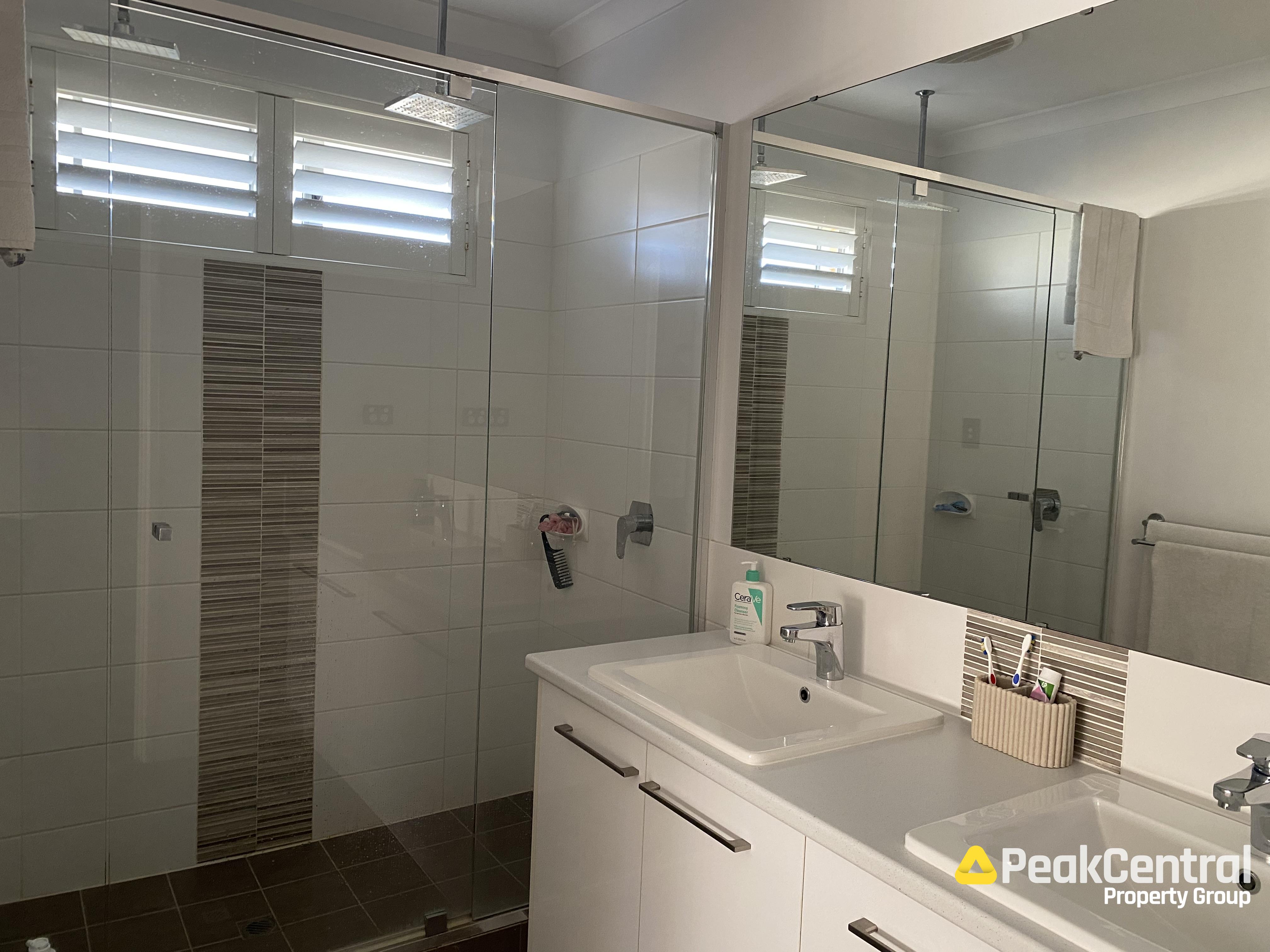 9 Splendens Turn, Halls Head Leased by Peak Central Property Group - image 7
