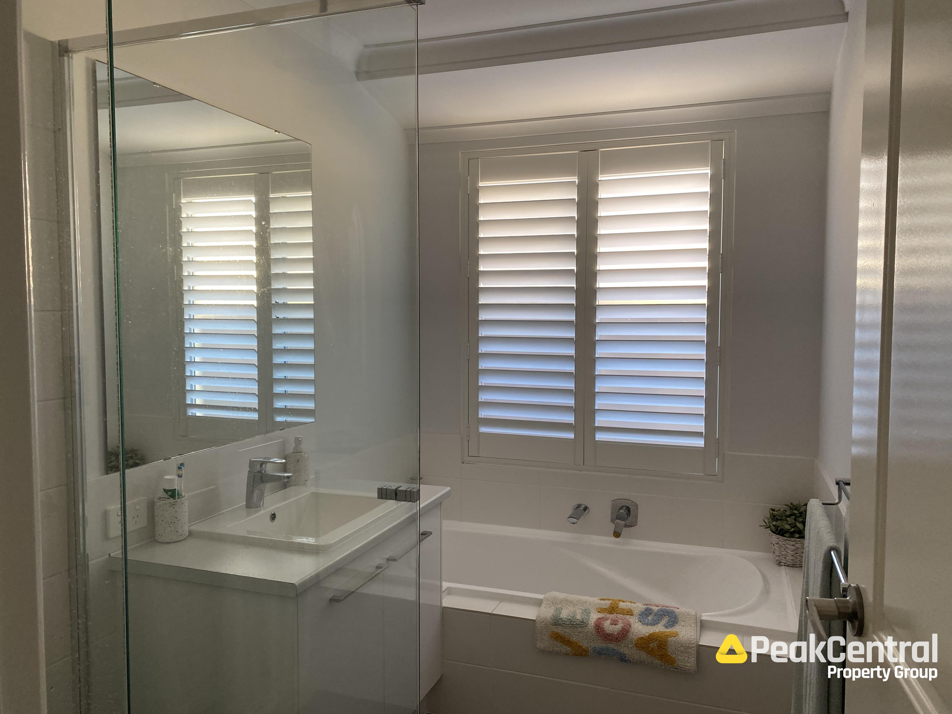 9 Splendens Turn, Halls Head Leased by Peak Central Property Group - image 10
