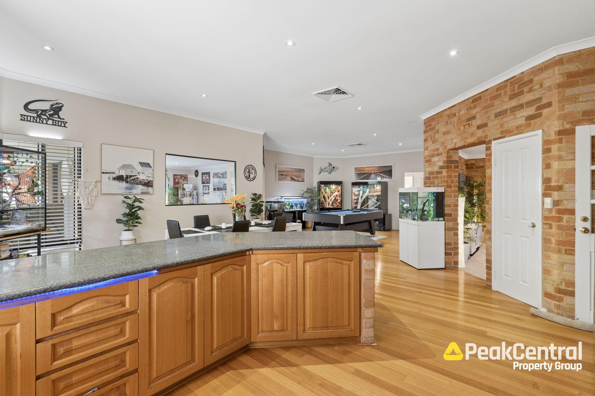 7 Discovery Cove, Halls Head For Sale by Peak Central Property Group - image 5