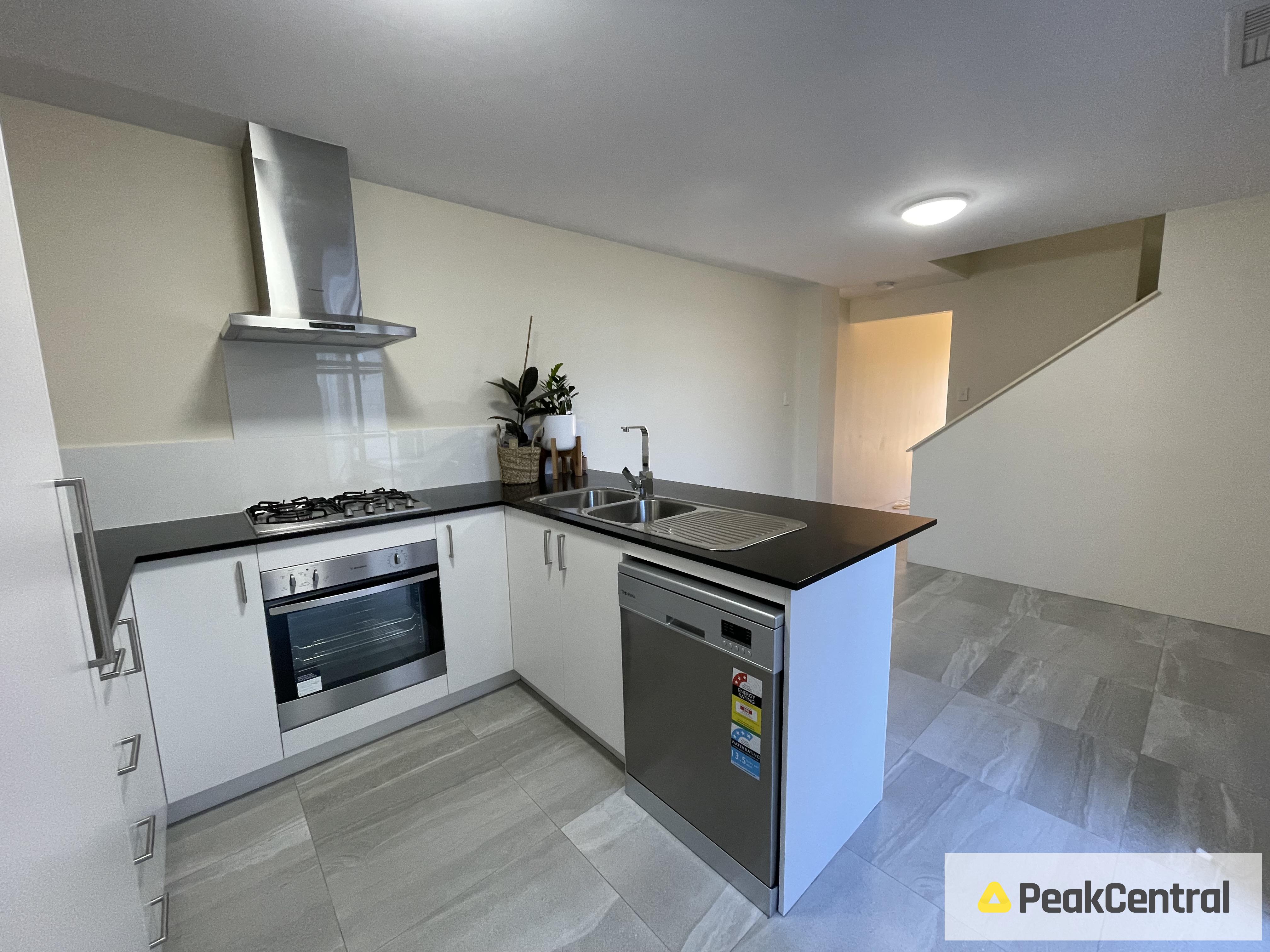 3/16 Pearson Drive, Success Leased by Peak Central Property Group - image 3