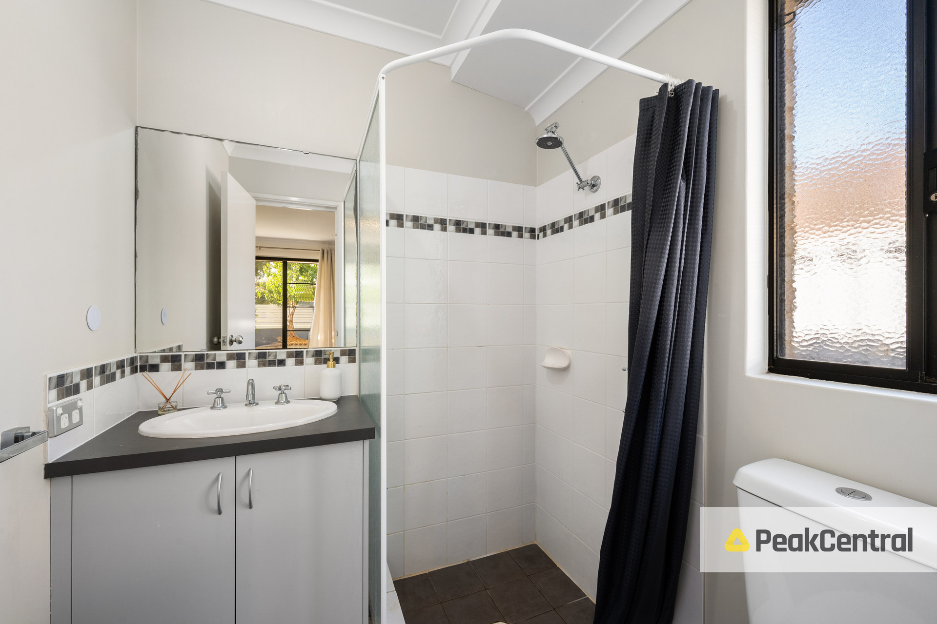 21 Noosa Drive, Secret Harbour For Lease by Peak Central Property Group - image 13