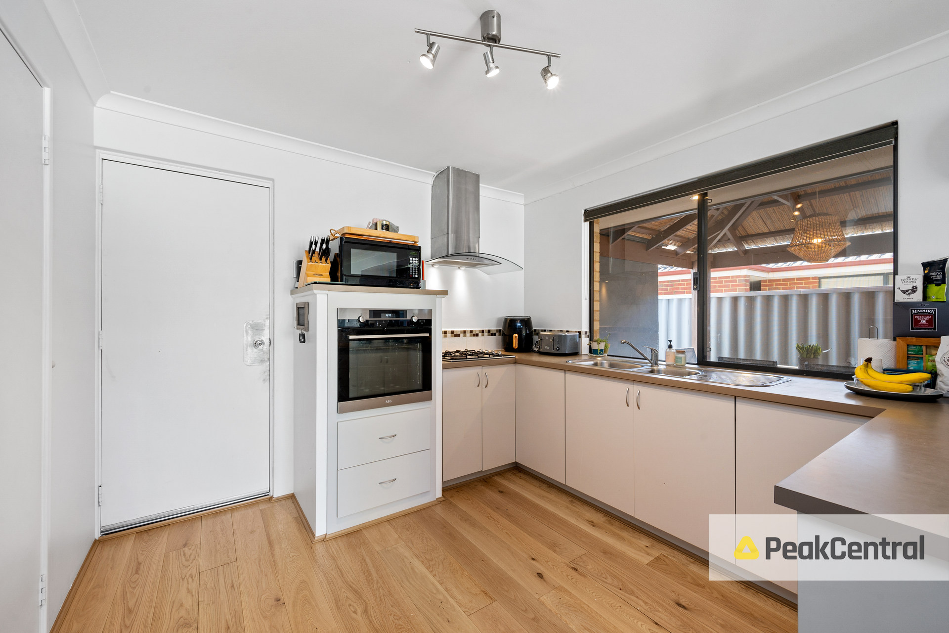 21 Noosa Drive, Secret Harbour For Lease by Peak Central Property Group - image 8