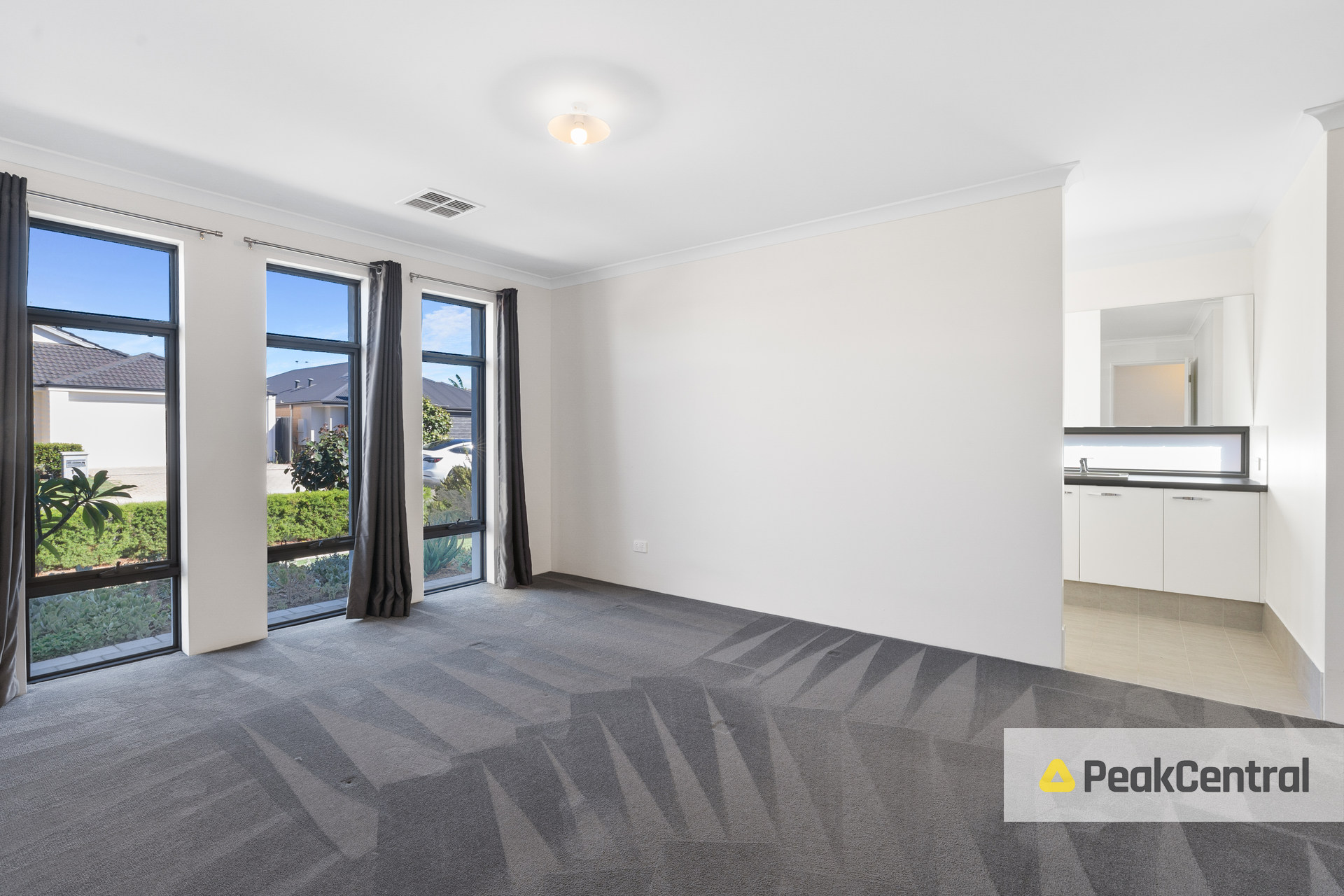 18 Platinum Street, Treeby For Lease by Peak Central Property Group - image 3