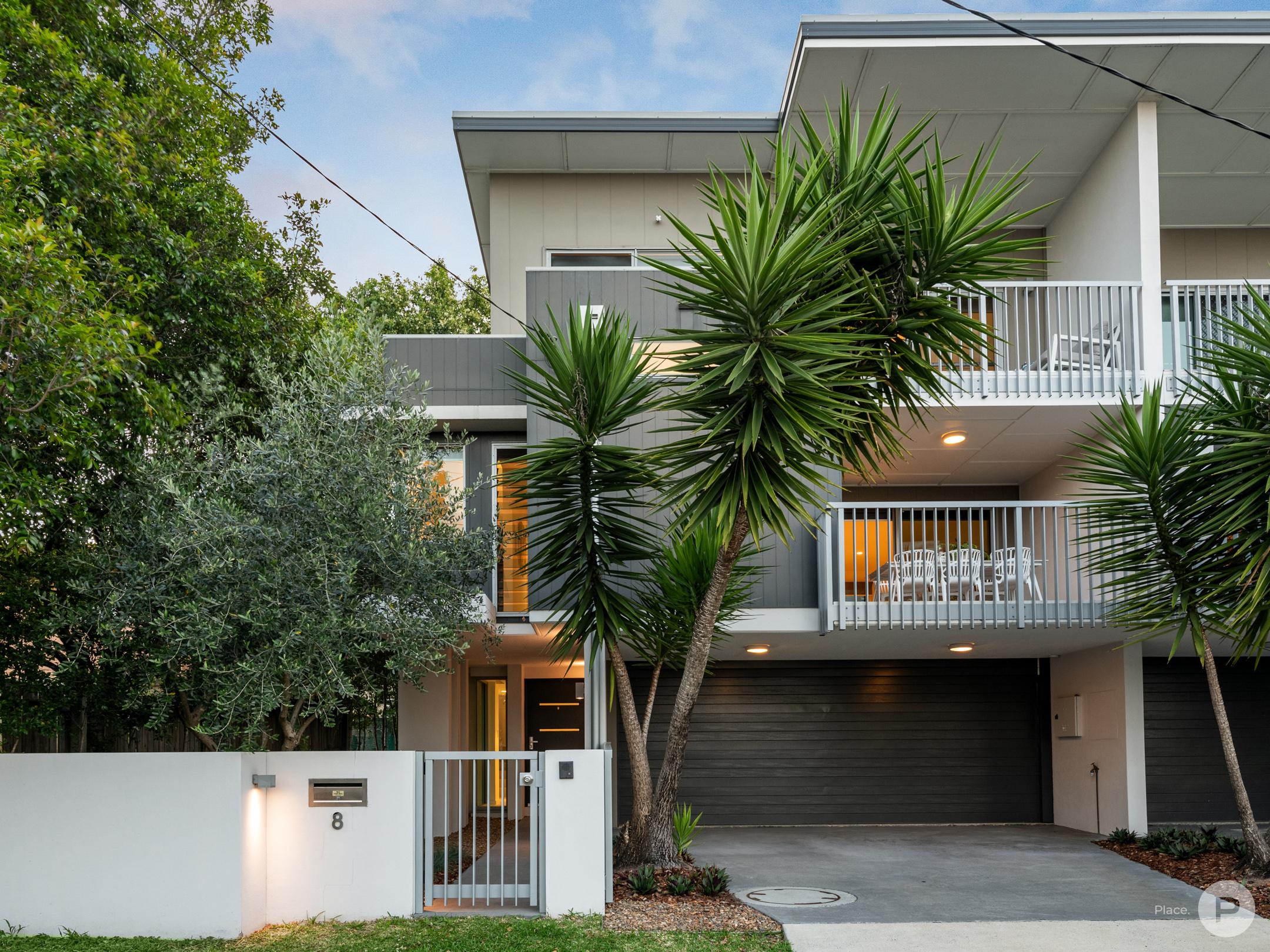 8 Clarence Road, Kedron - Image 1