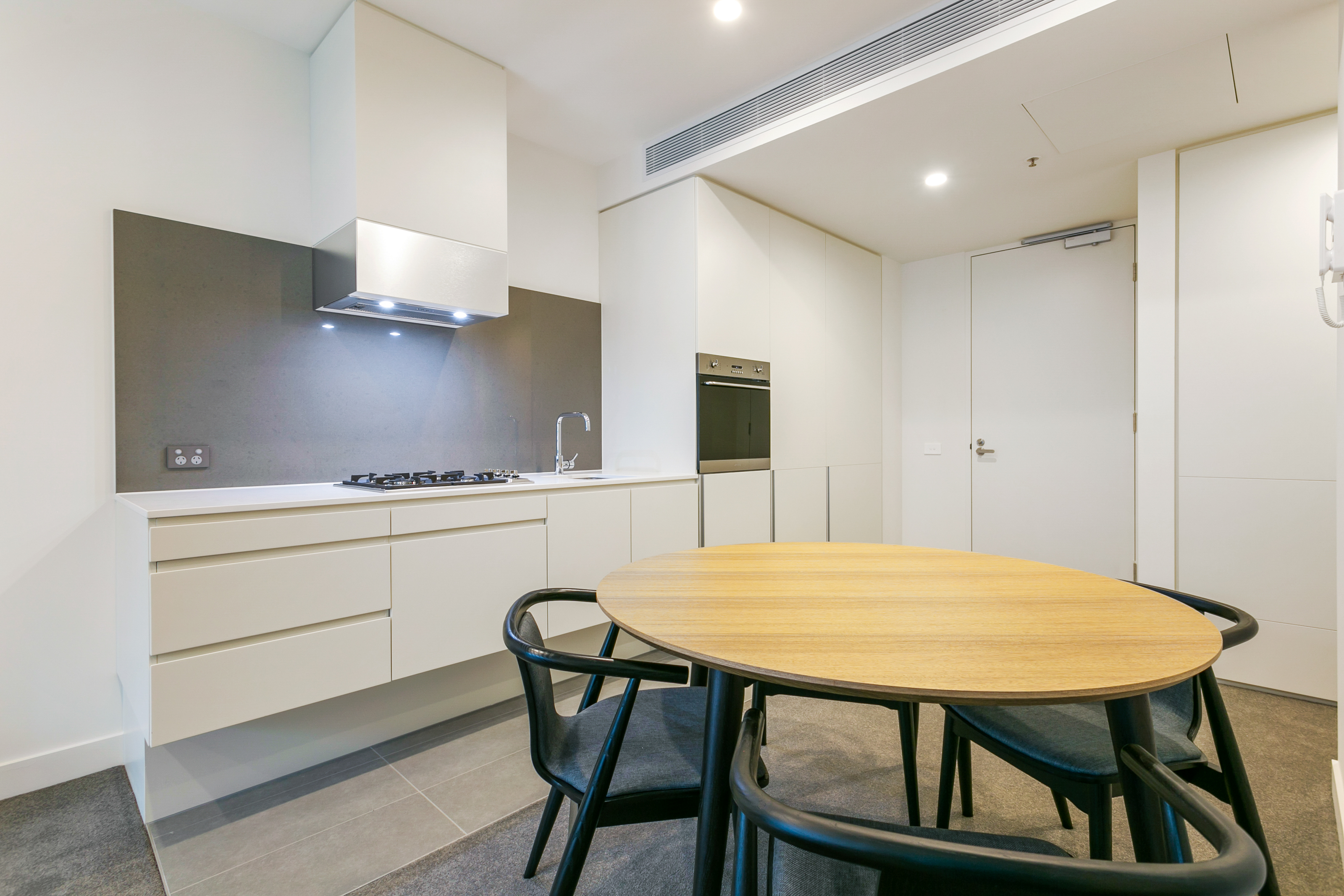2307/105-107 Clarendon Street, SOUTHBANK, VIC 3006, Southbank - Image 1
