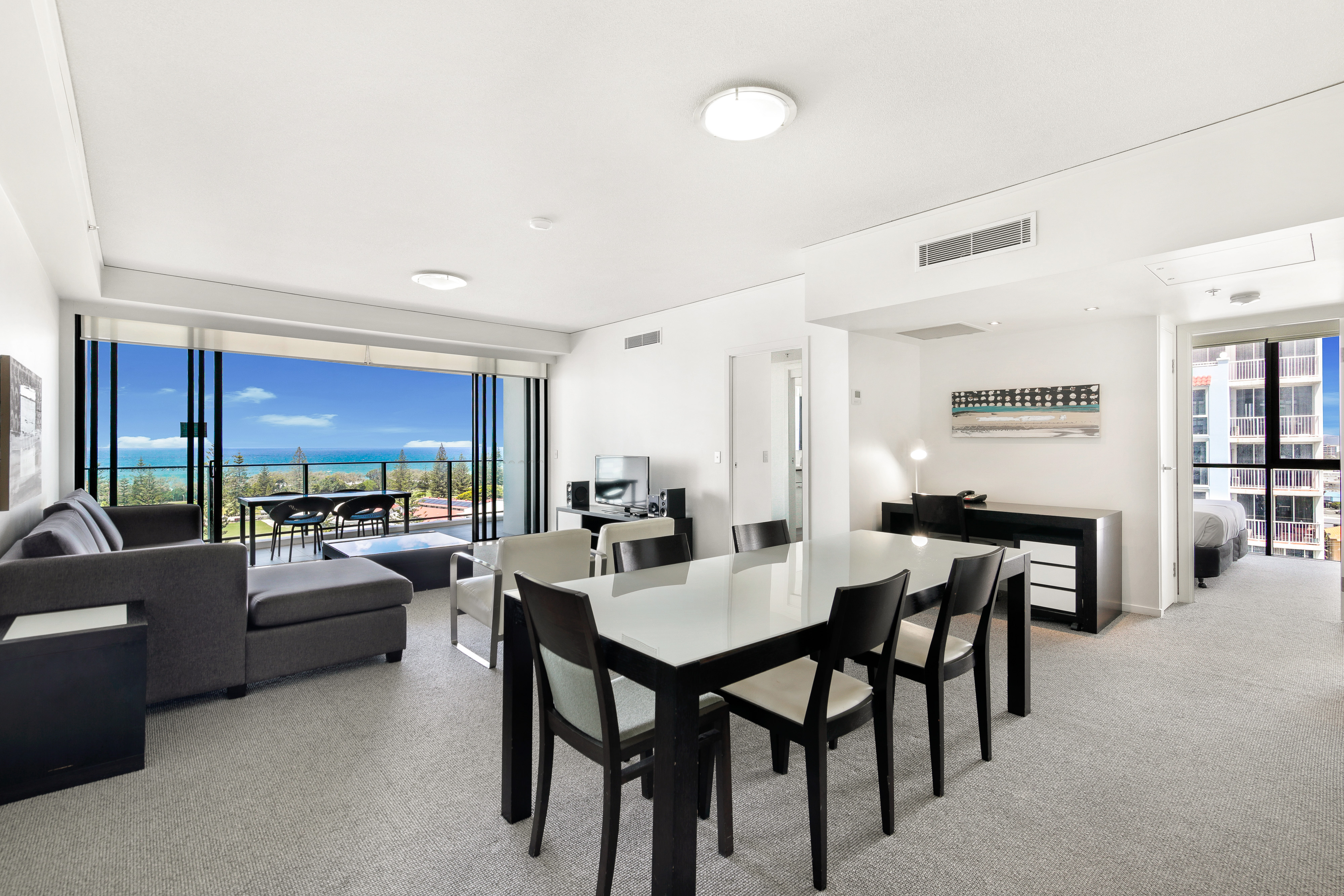 1106 'Mantra Sierra Grand' 22 Surf Parade, BROADBEACH, QLD 4218, Broadbeach - Thumbnail 4