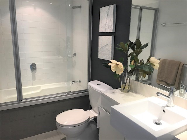 33004/9 Lawson Street, SOUTHPORT, QLD 4215, Southport - Thumbnail 6