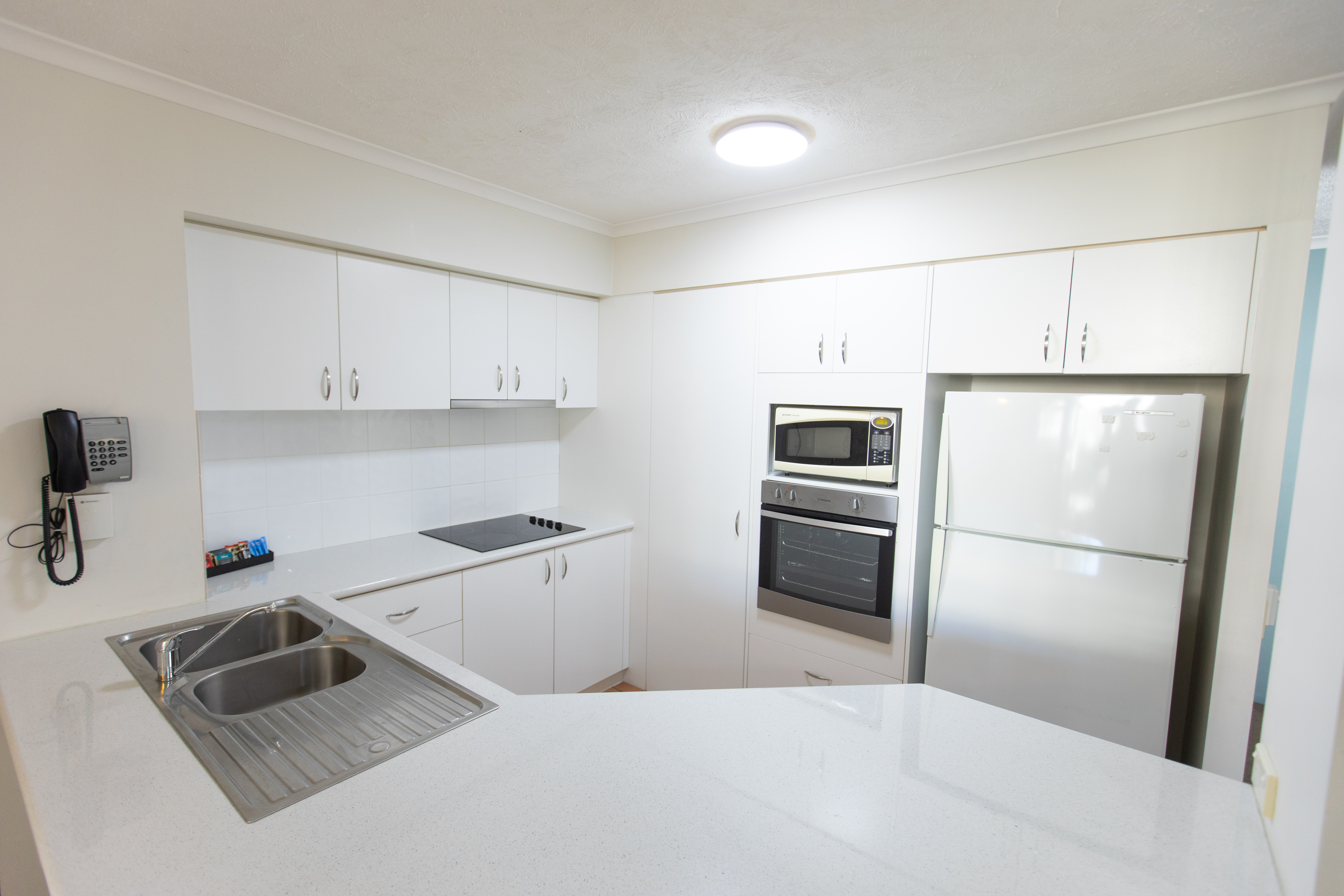 55/10-16 Alexandra Avenue, MERMAID BEACH, QLD 4218, Mermaid Beach - Thumbnail 2