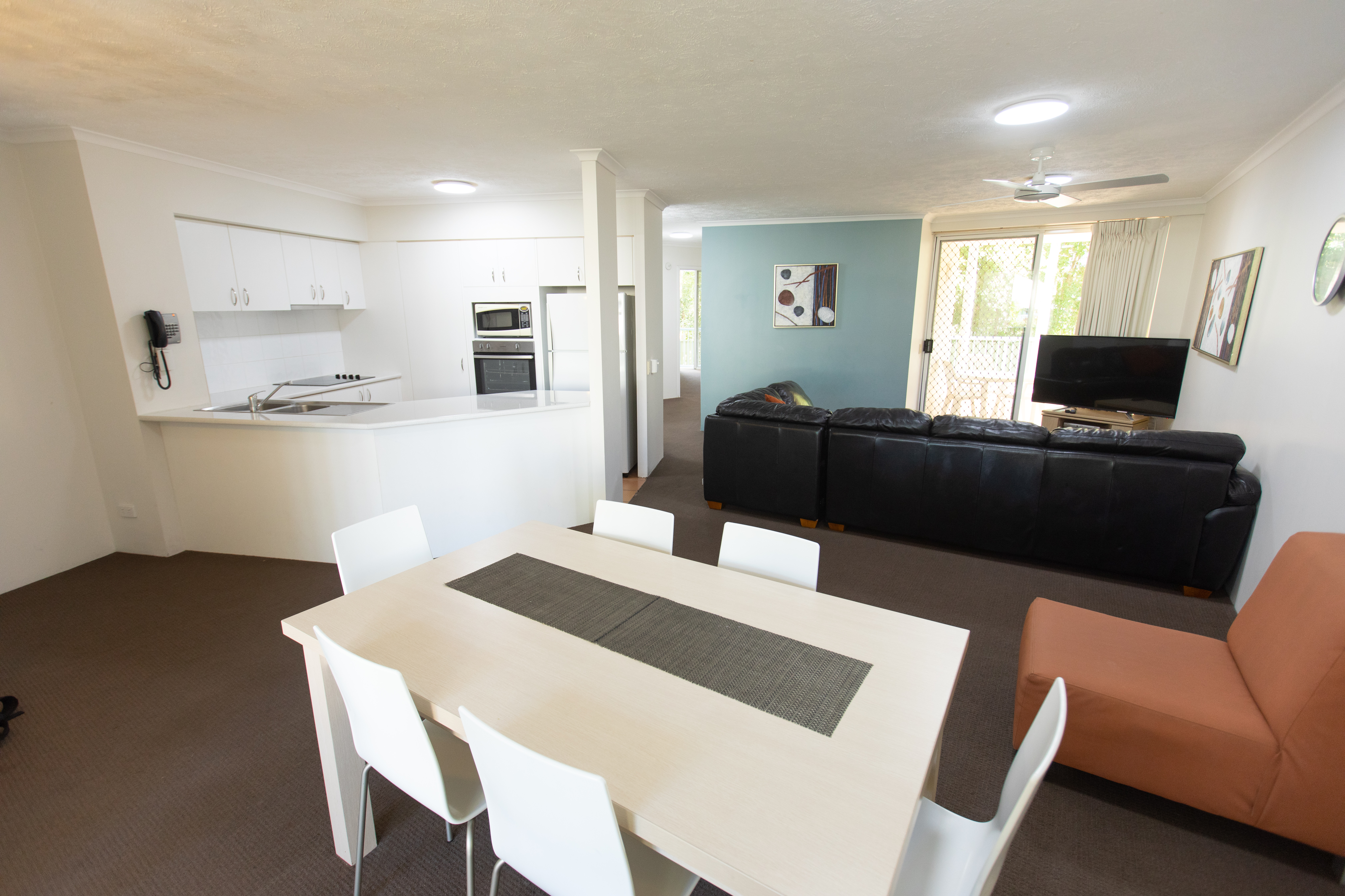 55/10-16 Alexandra Avenue, MERMAID BEACH, QLD 4218, Mermaid Beach - Thumbnail 5