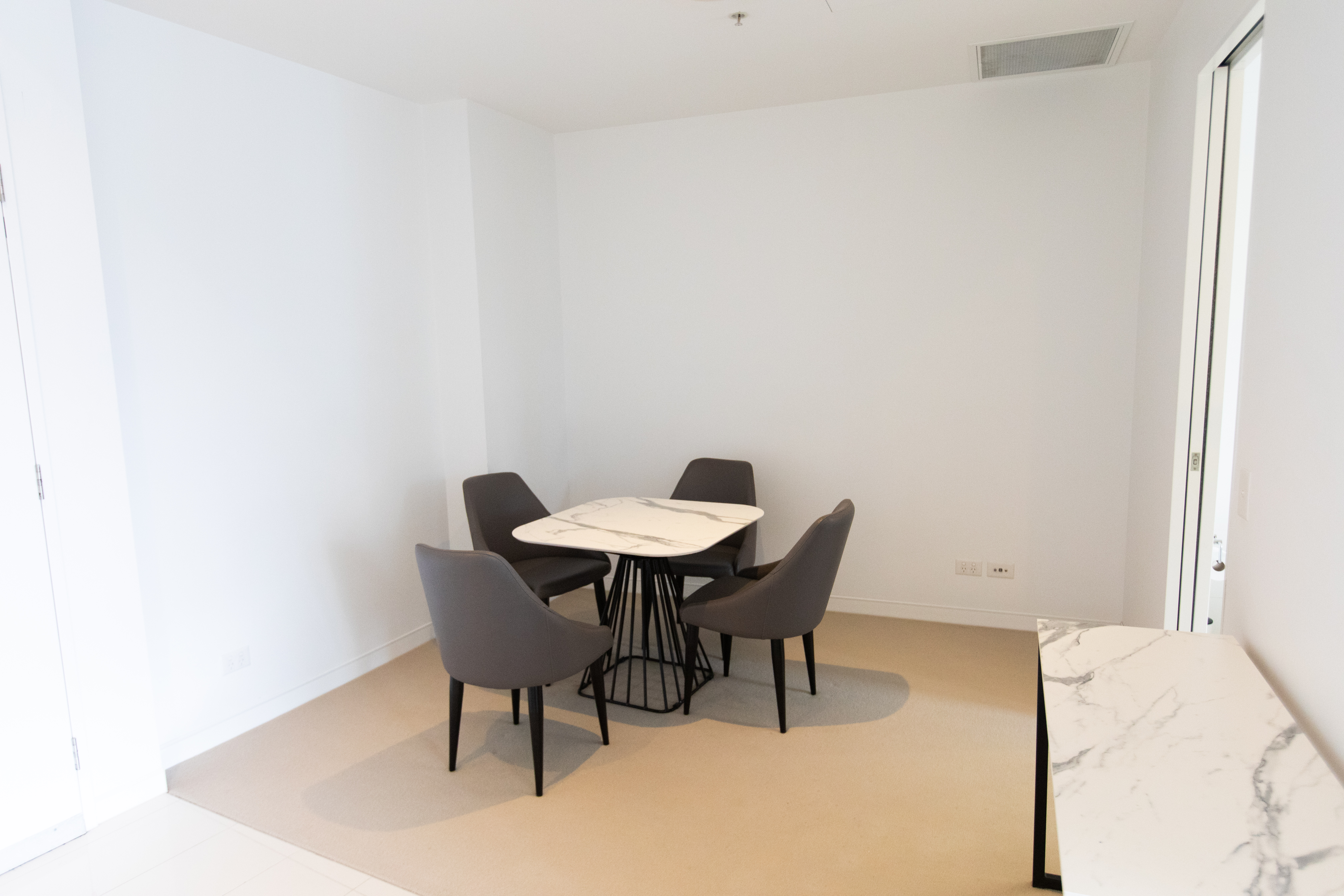 20303/21 Elizabeth Avenue, BROADBEACH, QLD 4218, Broadbeach - Thumbnail 4