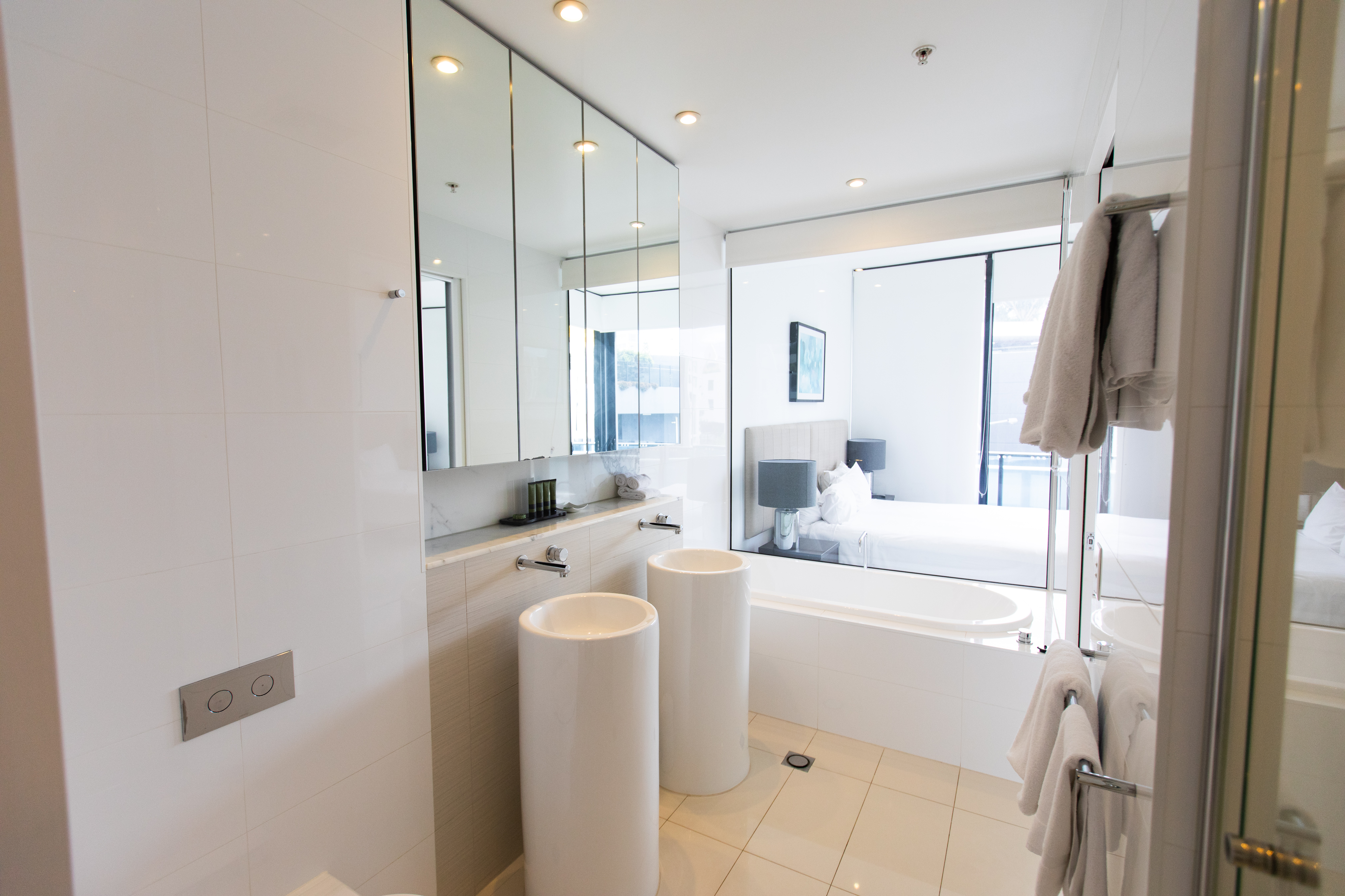 20303/21 Elizabeth Avenue, BROADBEACH, QLD 4218, Broadbeach - Thumbnail 8