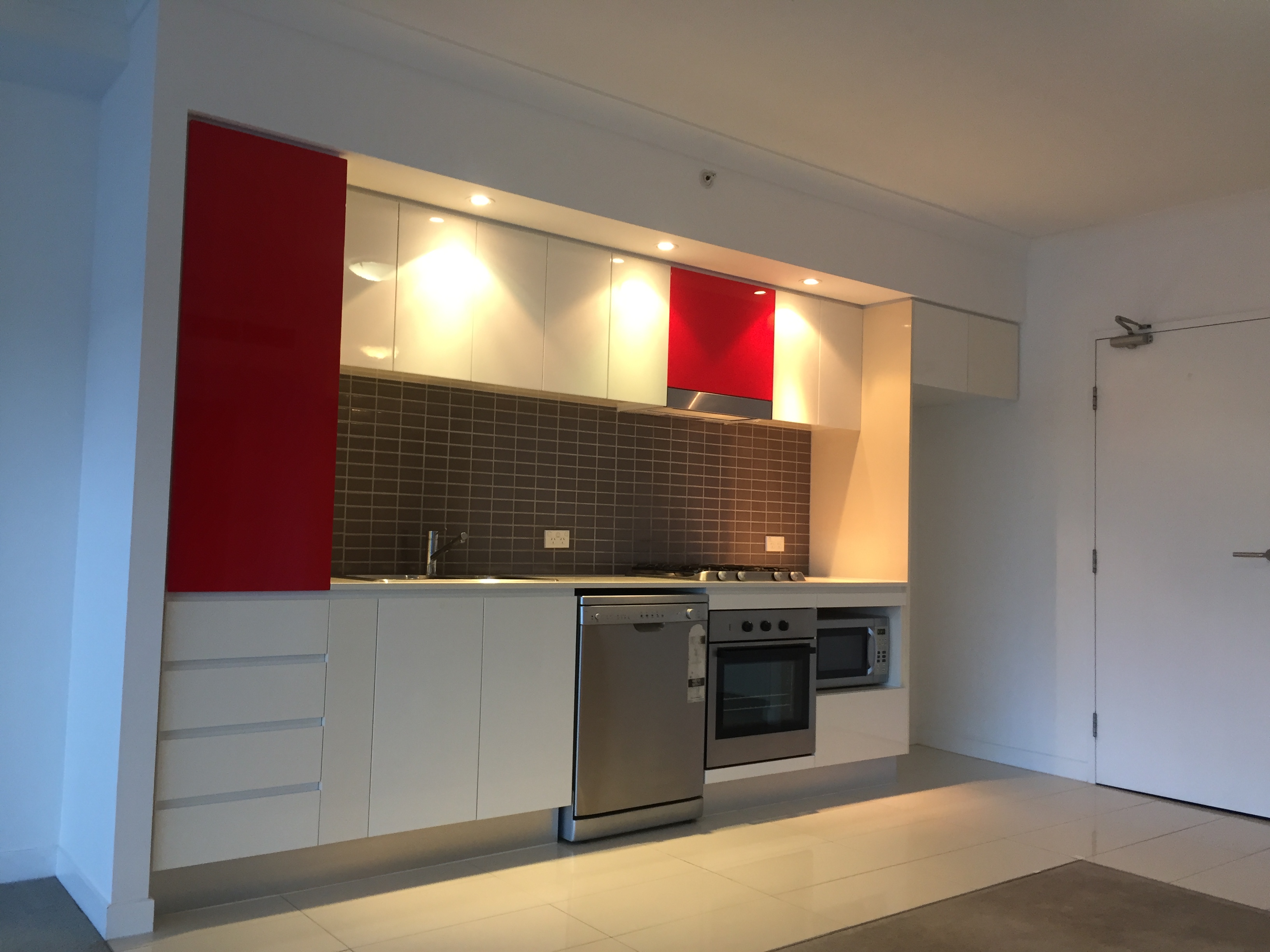 31307/9 Lawson Street, SOUTHPORT, QLD 4215, Southport - Thumbnail 2