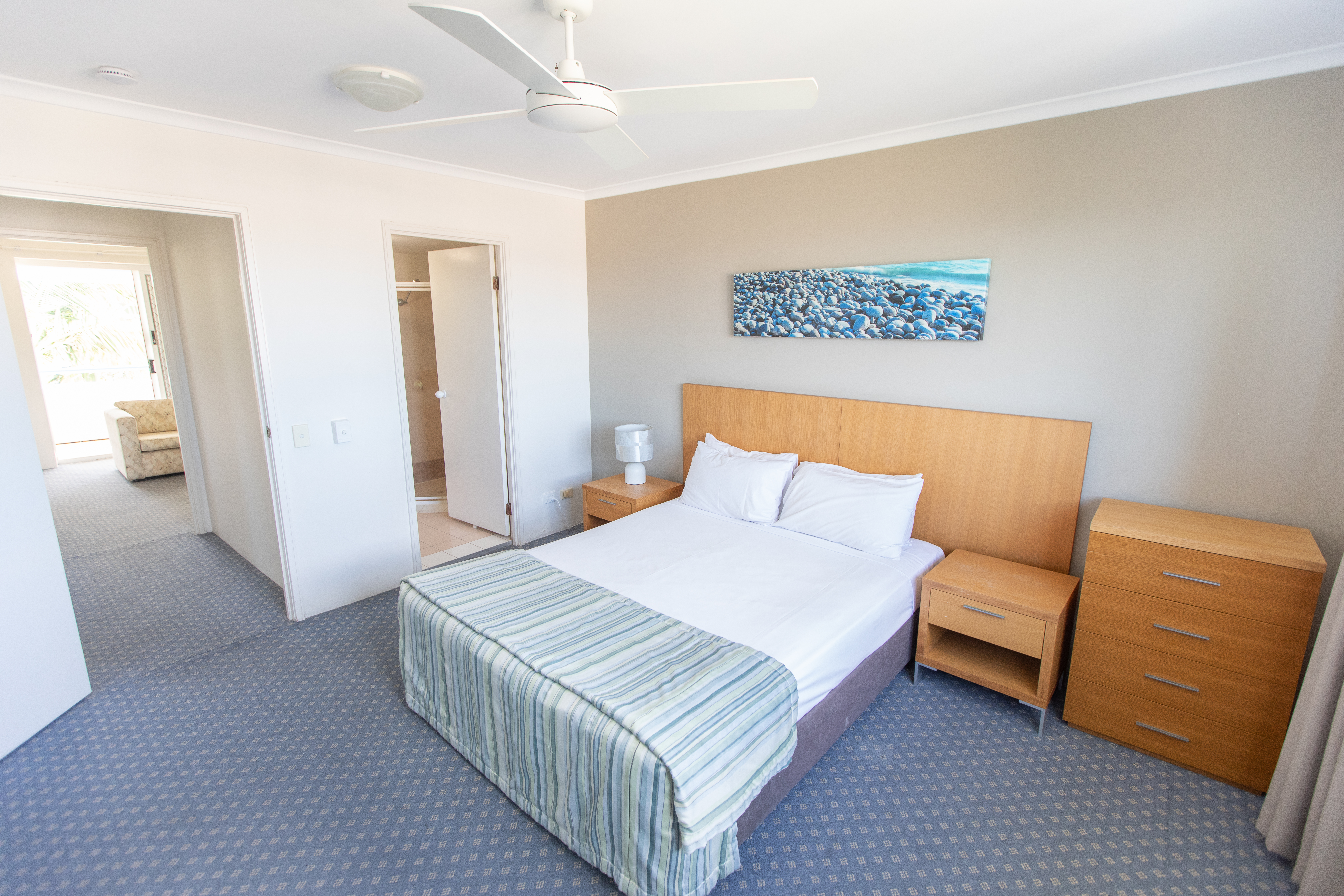 131/10-16 Alexandra Avenue, MERMAID BEACH, QLD 4218, Mermaid Beach - Thumbnail 5