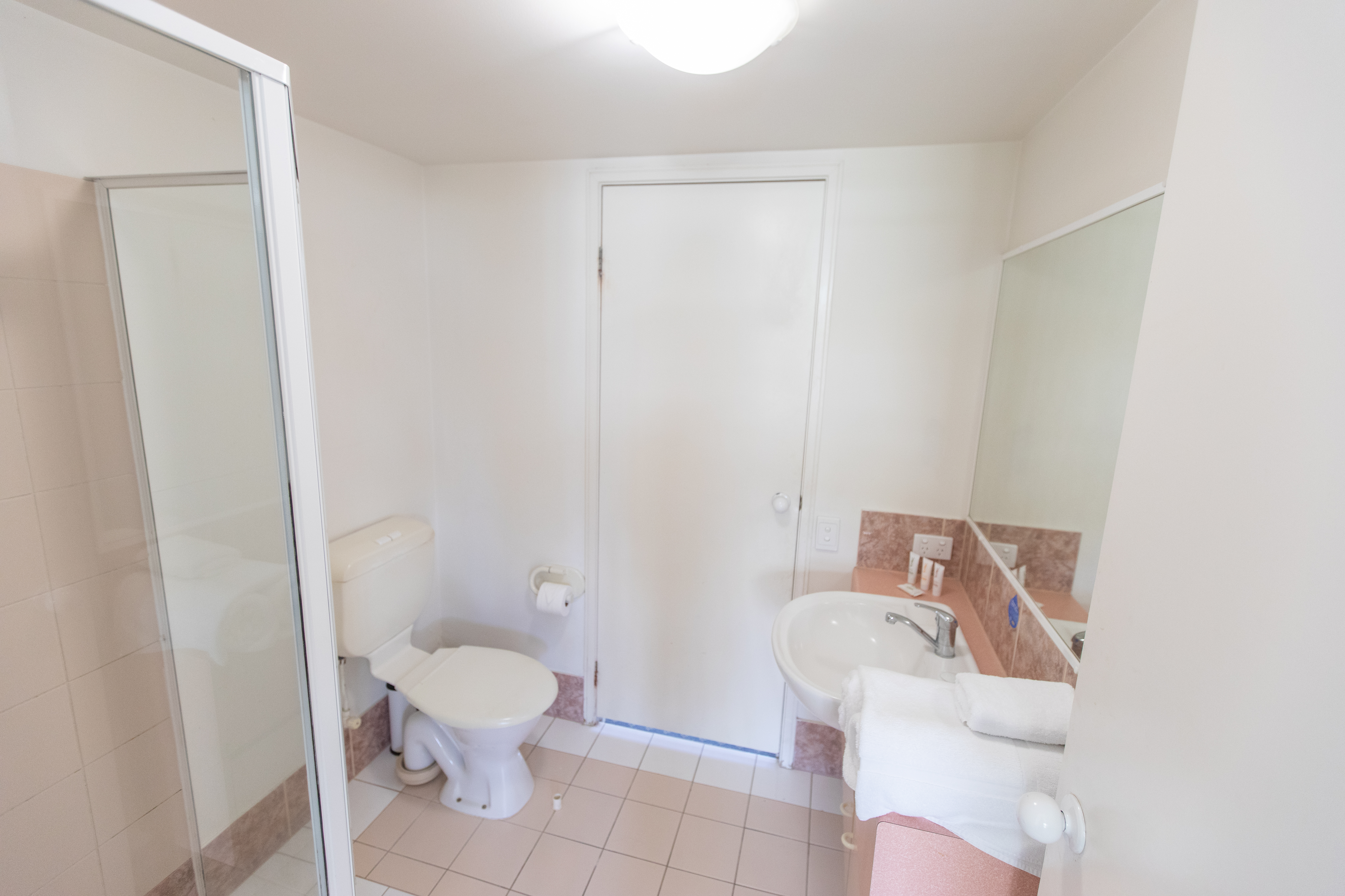 131/10-16 Alexandra Avenue, MERMAID BEACH, QLD 4218, Mermaid Beach - Thumbnail 6