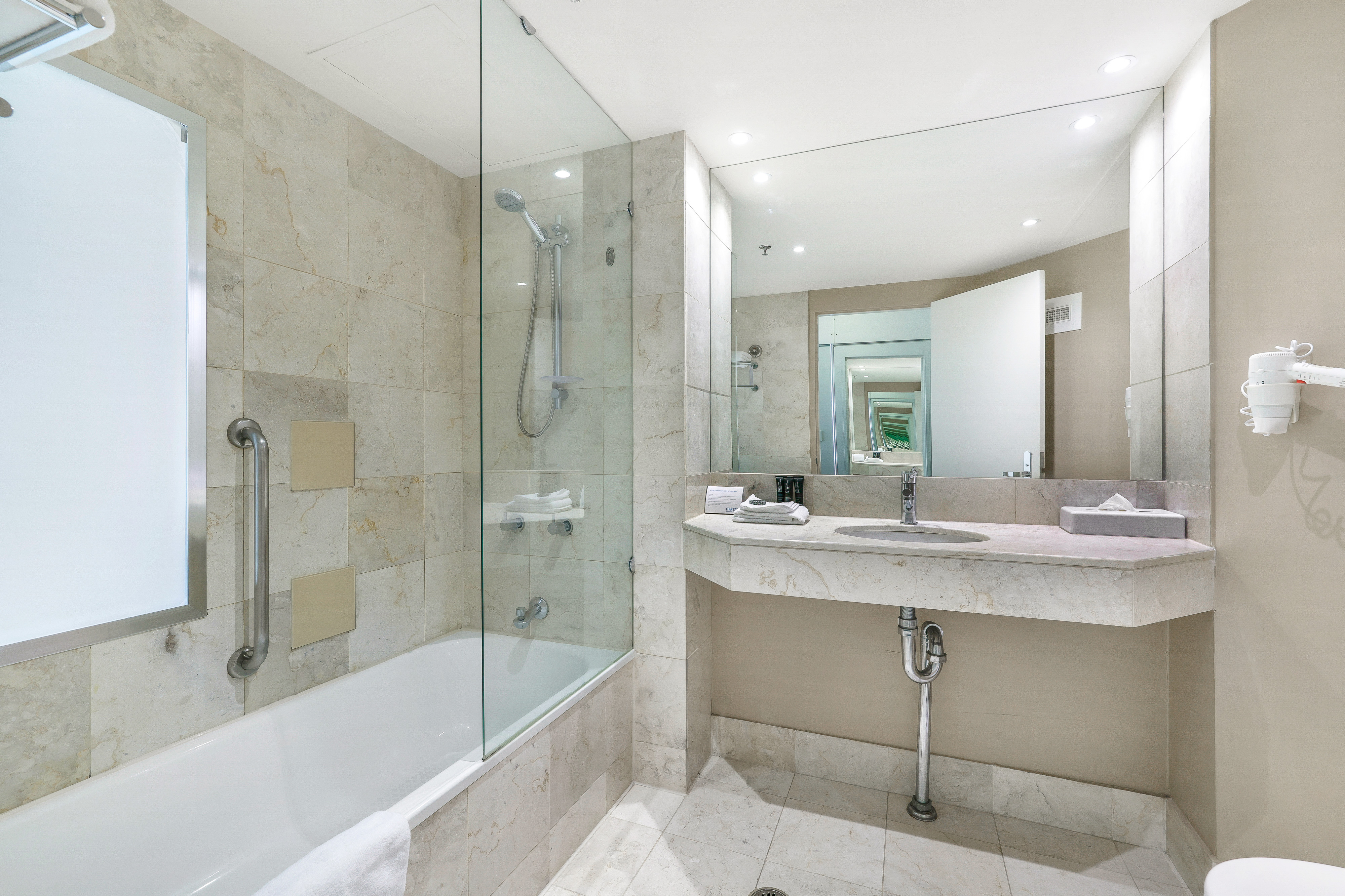 2005/22 View Avenue, SURFERS PARADISE, QLD 4217, Surfers Paradise - Thumbnail 3