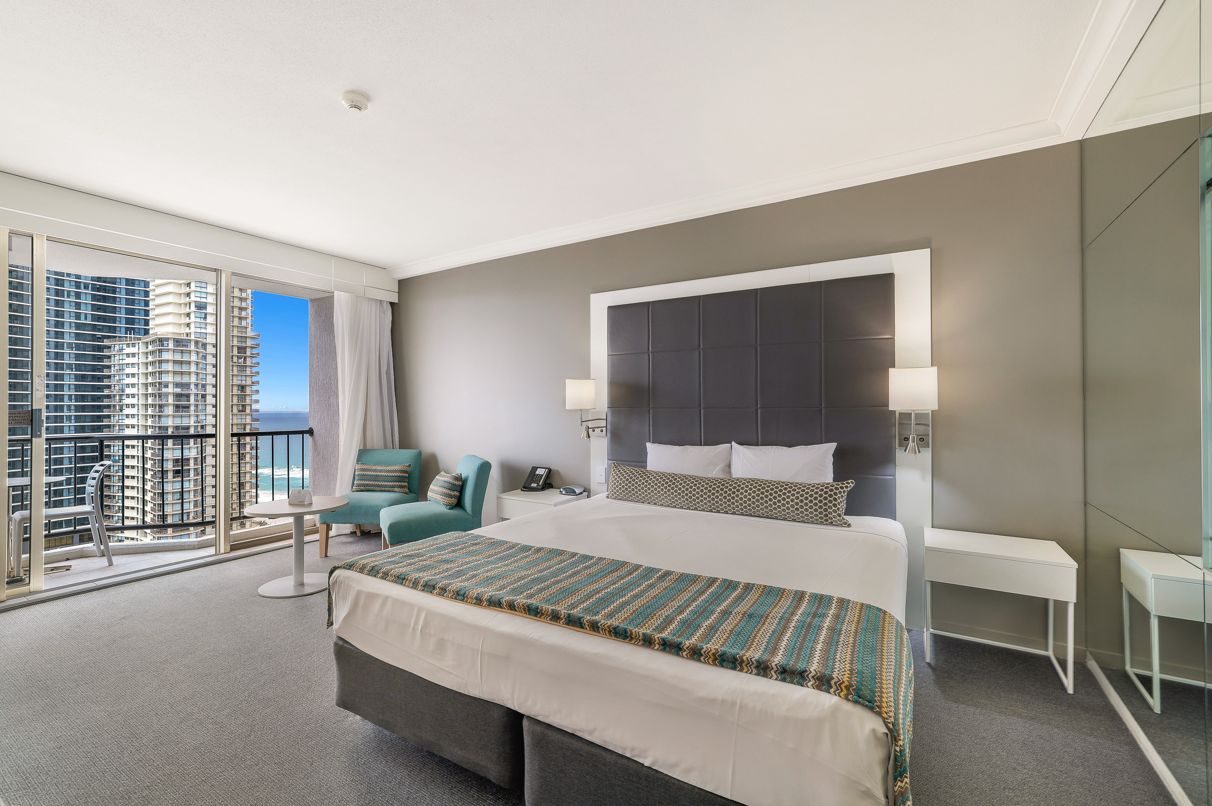 2005/22 View Avenue, SURFERS PARADISE, QLD 4217, Surfers Paradise - Thumbnail 2