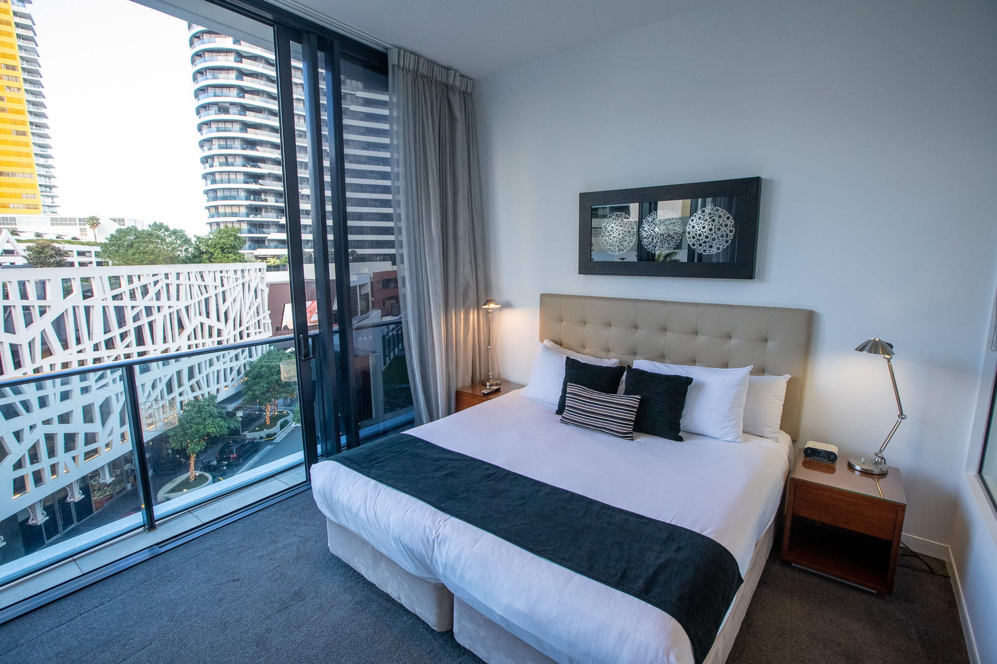 20405/21 Elizabeth Avenue, BROADBEACH, QLD 4218, Broadbeach - Thumbnail 8