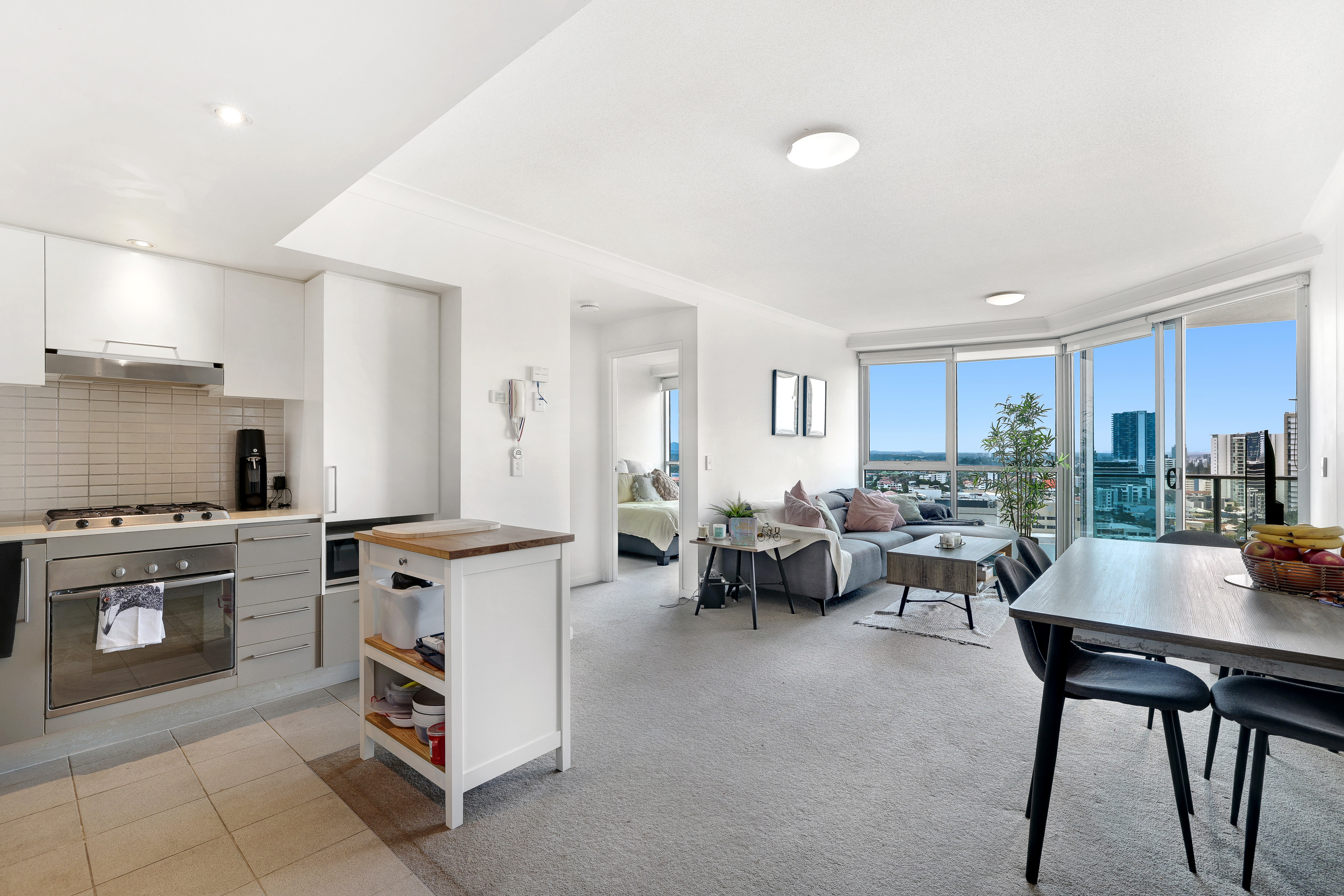 1153/56 Scarborough Street, SOUTHPORT, QLD 4215, Southport - Thumbnail 3