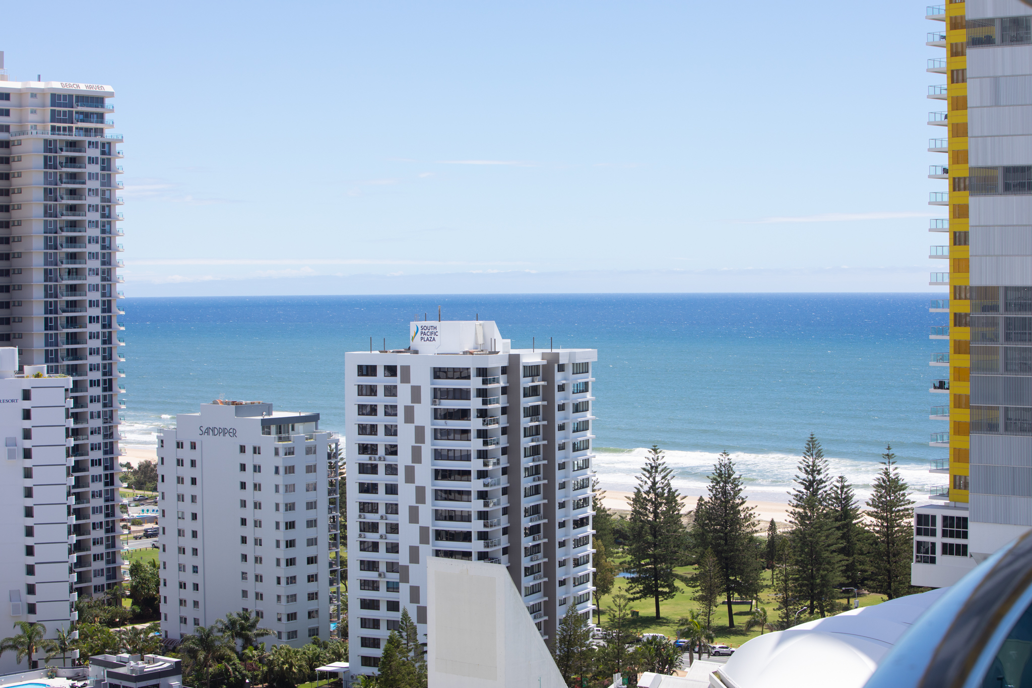 21802/21 Elizabeth Avenue, BROADBEACH, QLD 4218, Broadbeach - Thumbnail 2