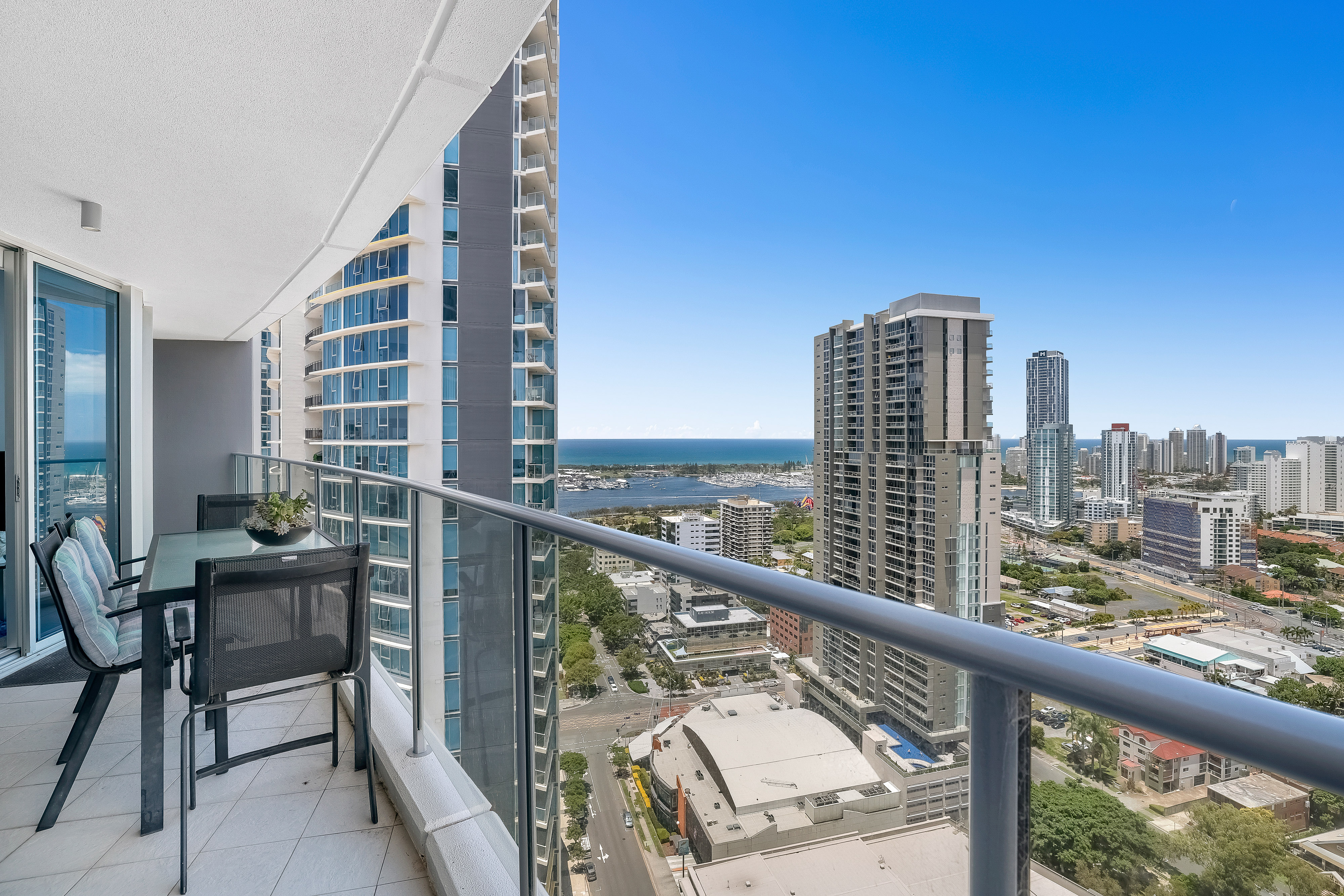 32602/9 Lawson Street, SOUTHPORT, QLD 4215, Southport - Thumbnail 2