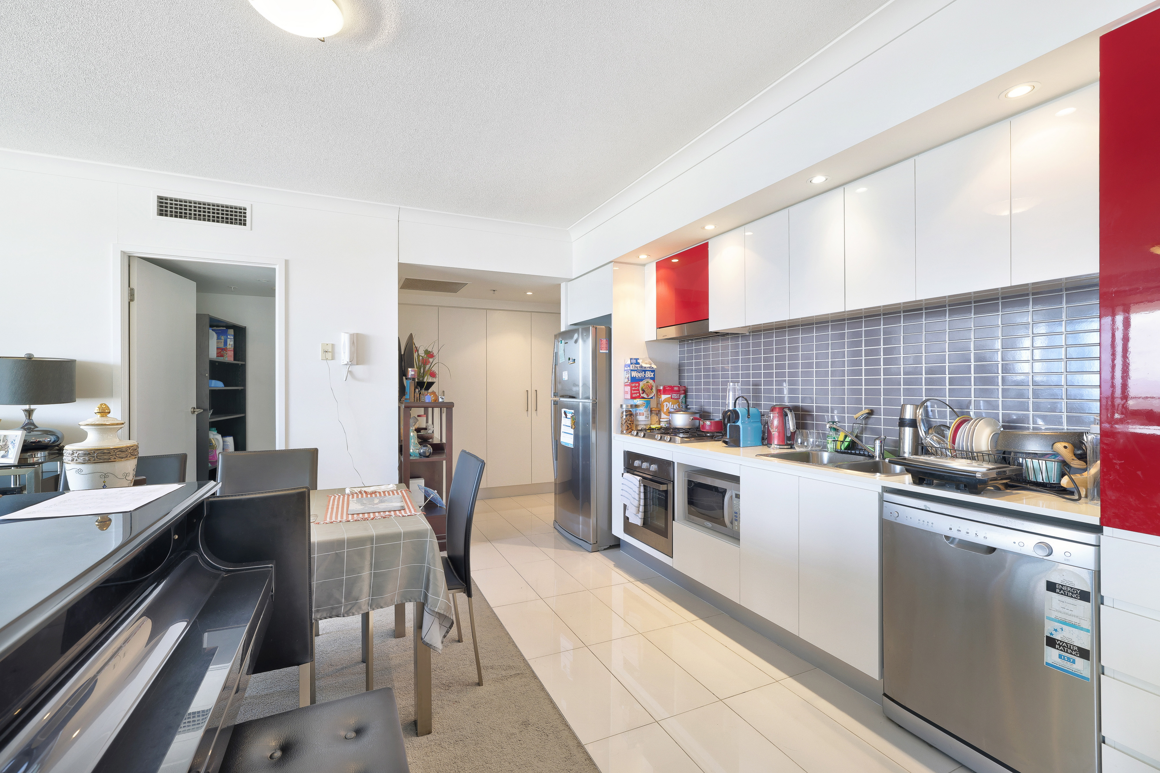 32602/9 Lawson Street, SOUTHPORT, QLD 4215, Southport - Thumbnail 5