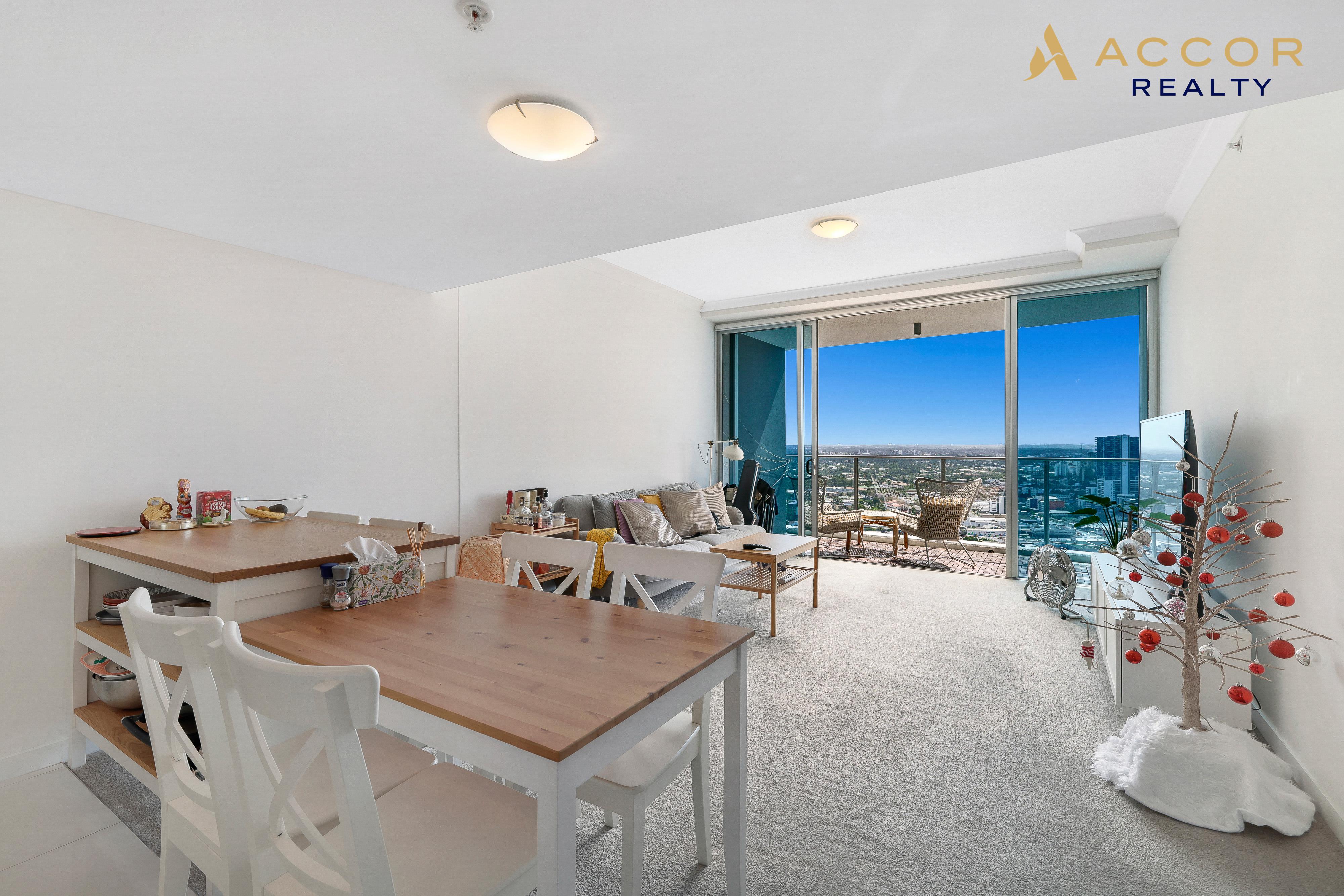 33009/9 Lawson Street, SOUTHPORT, QLD 4215, Southport - Thumbnail 2