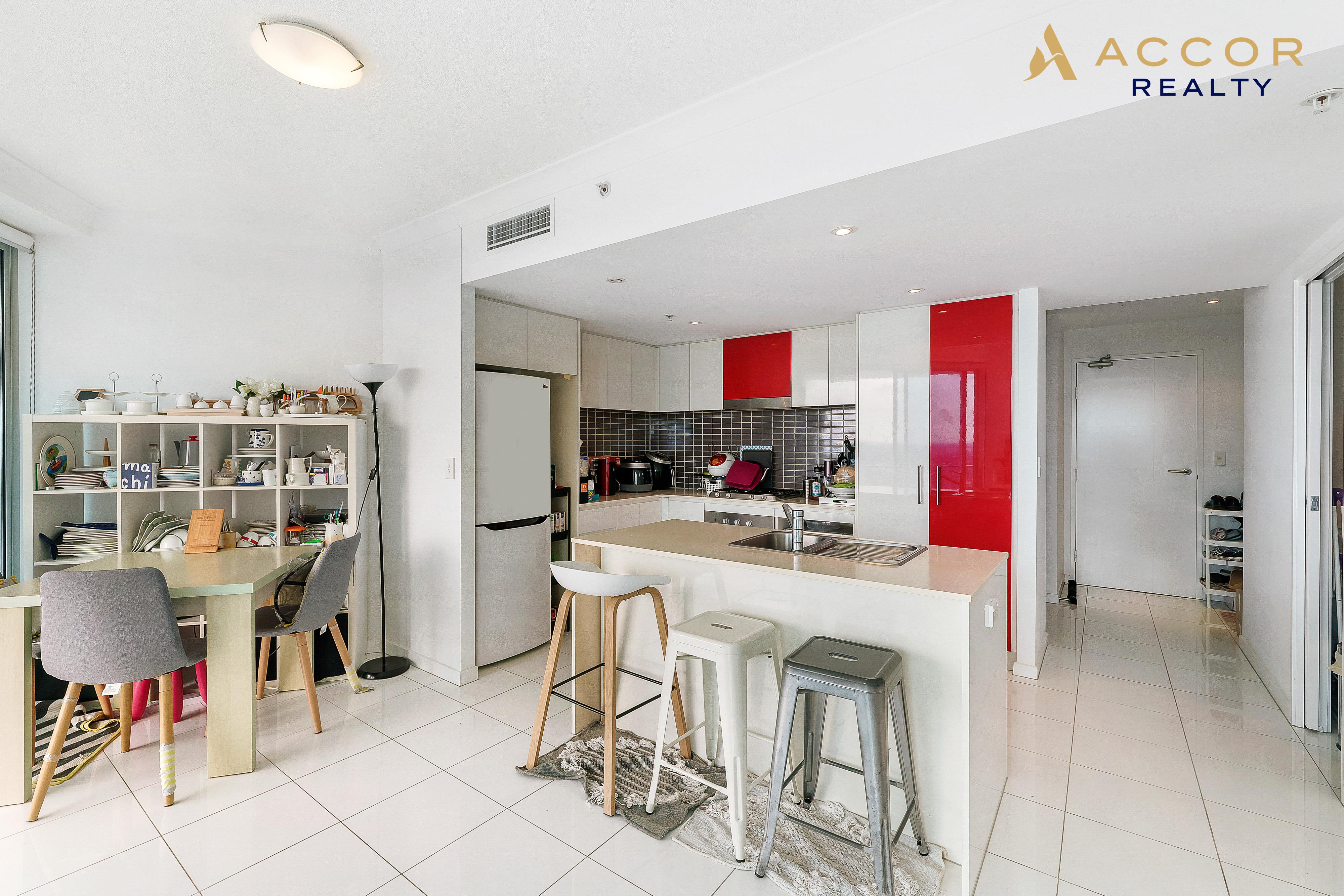 23707/5 Lawson Street, SOUTHPORT, QLD 4215, Southport - Thumbnail 2