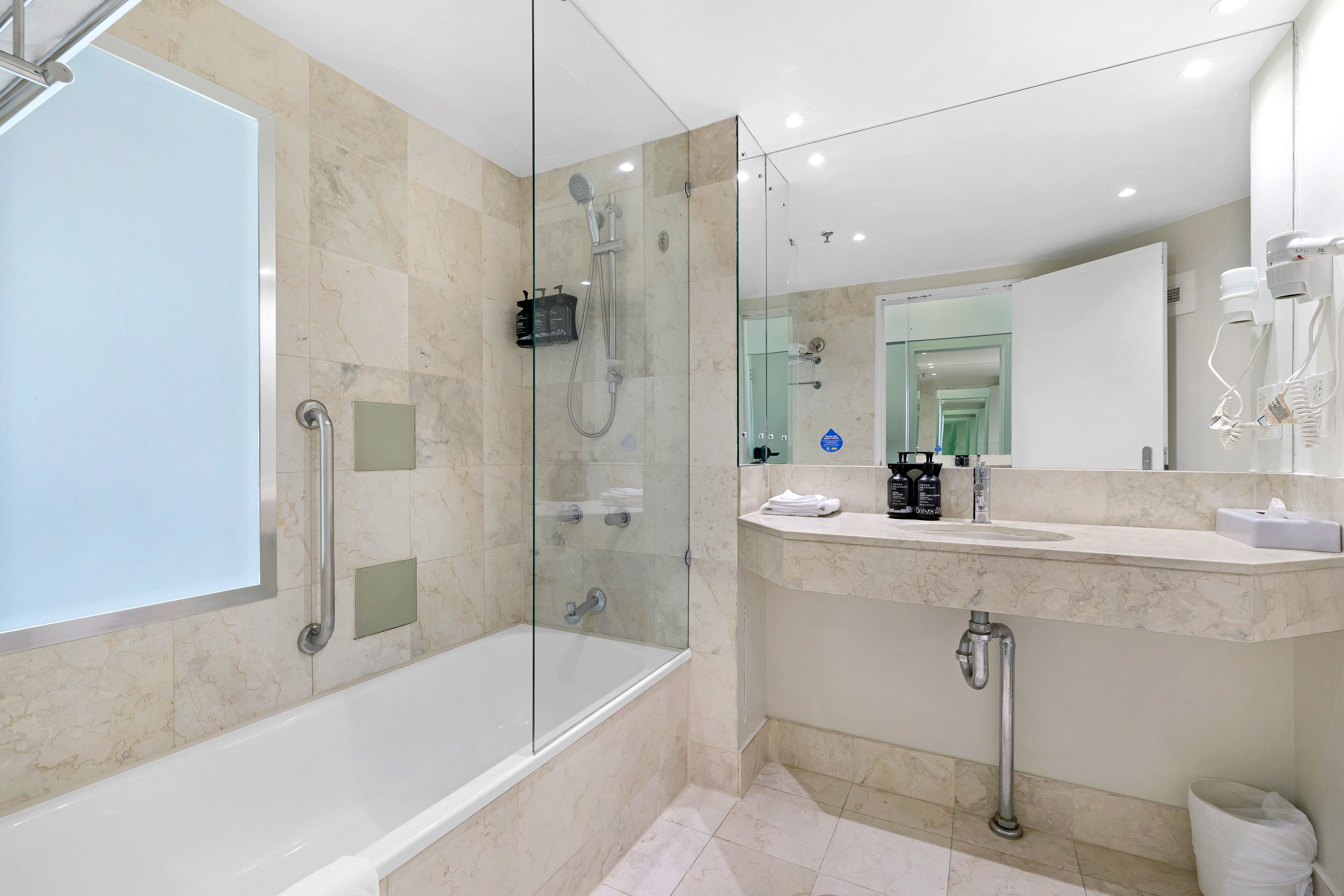 1016/22 View Avenue, SURFERS PARADISE, QLD 4217, Surfers Paradise - Thumbnail 5