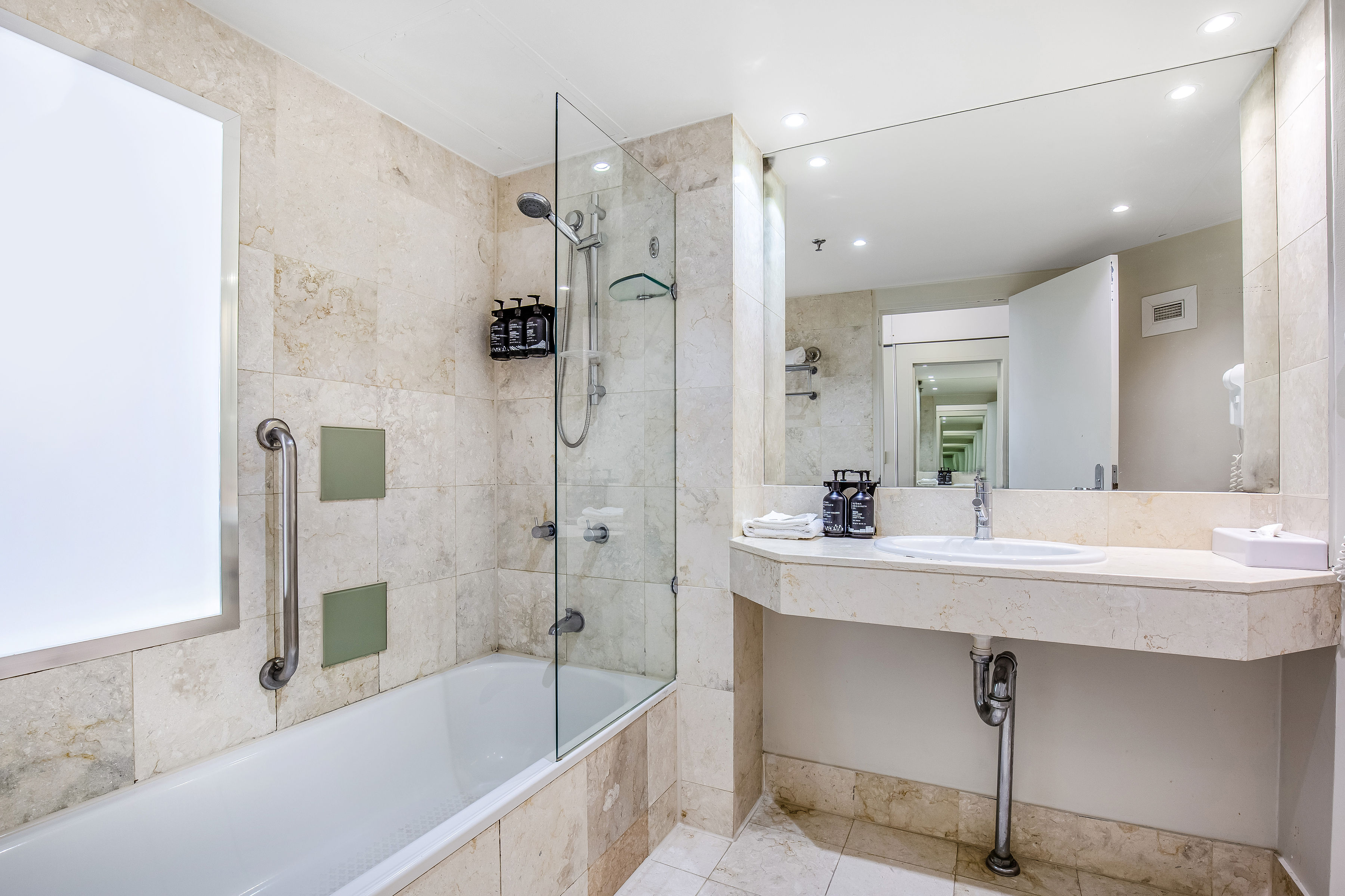 709/22 View Avenue, SURFERS PARADISE, QLD 4217, Surfers Paradise - Thumbnail 5