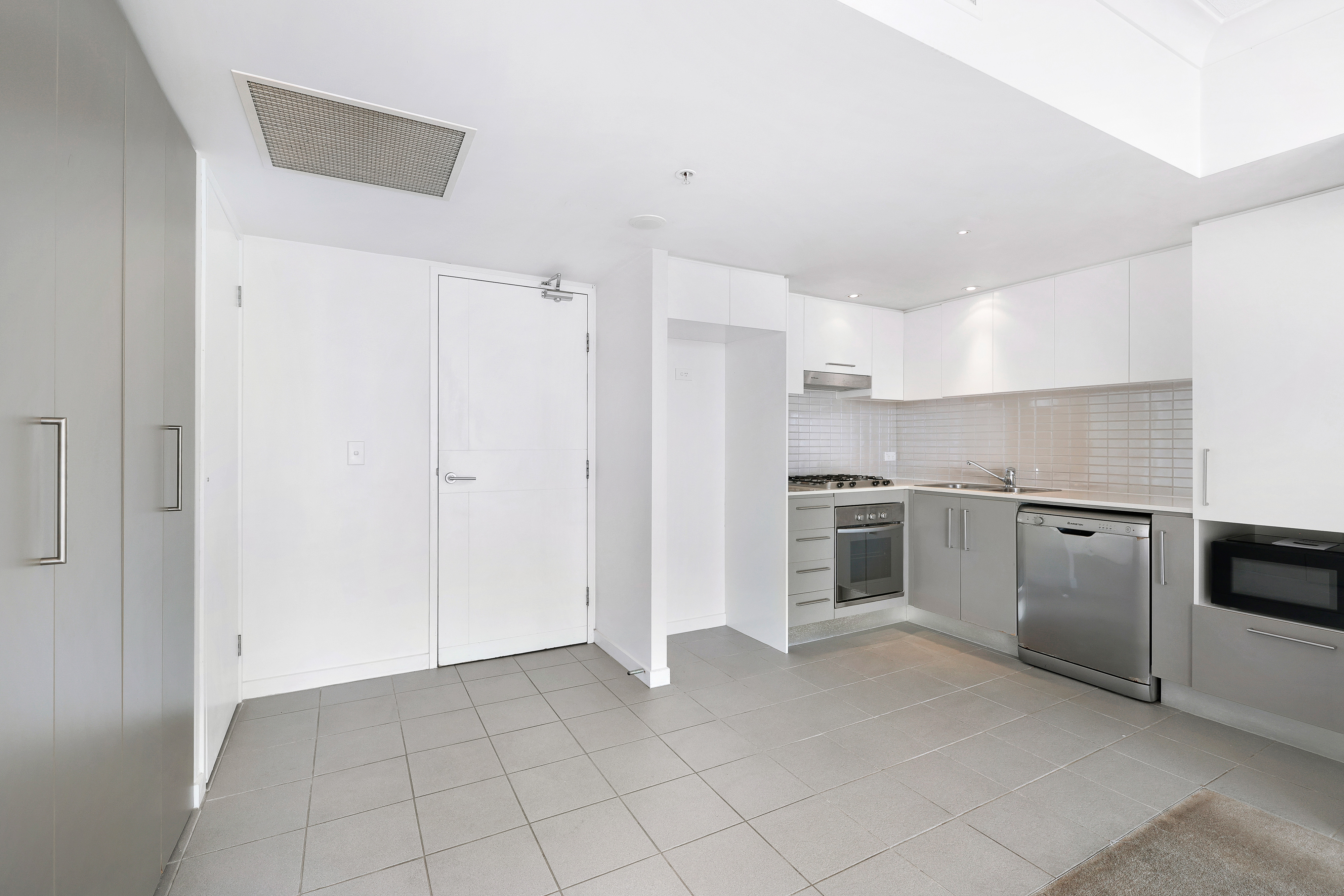 1302/56 Scarborough Street, SOUTHPORT, QLD 4215, Southport - Thumbnail 6