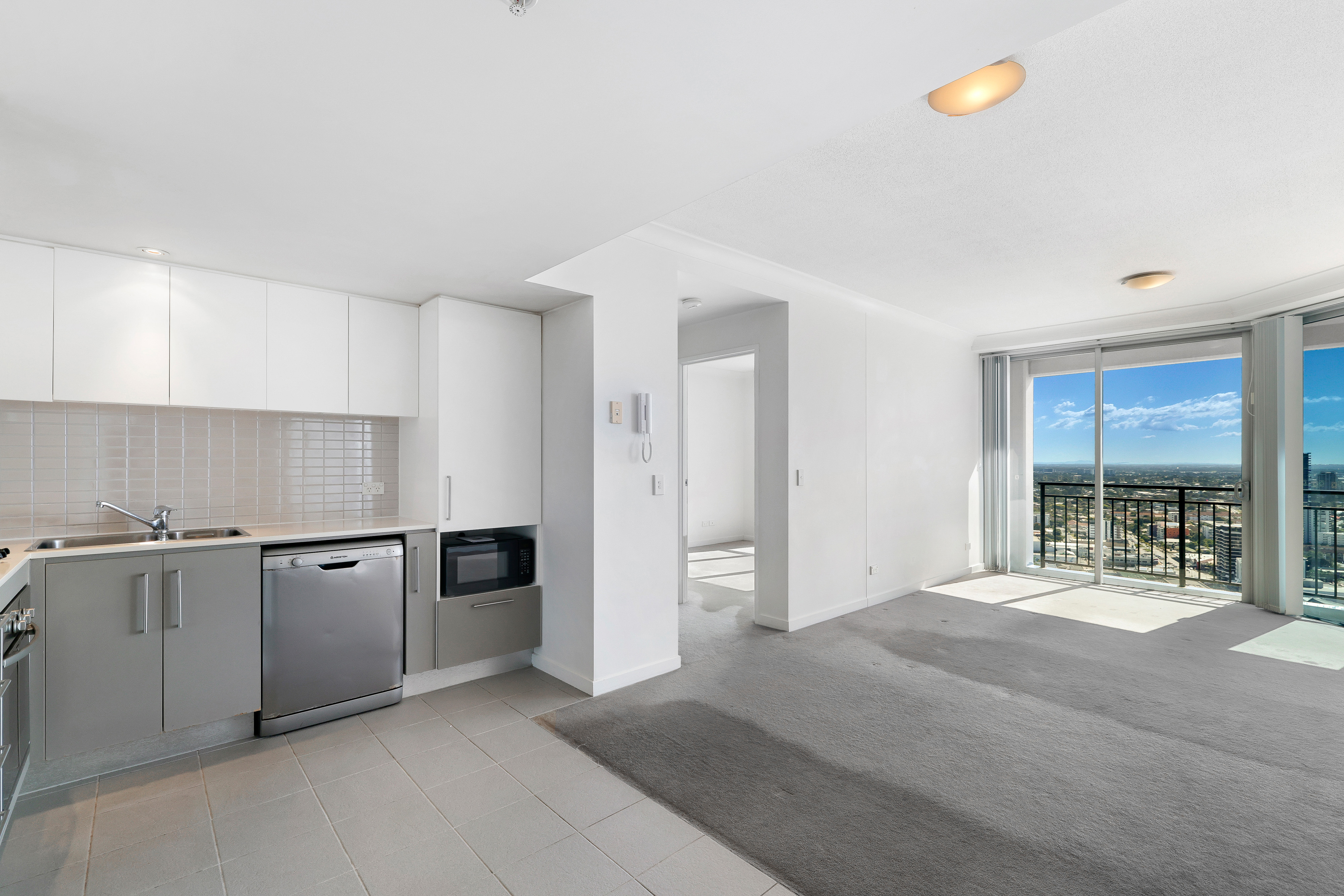1302/56 Scarborough Street, SOUTHPORT, QLD 4215, Southport - Thumbnail 5
