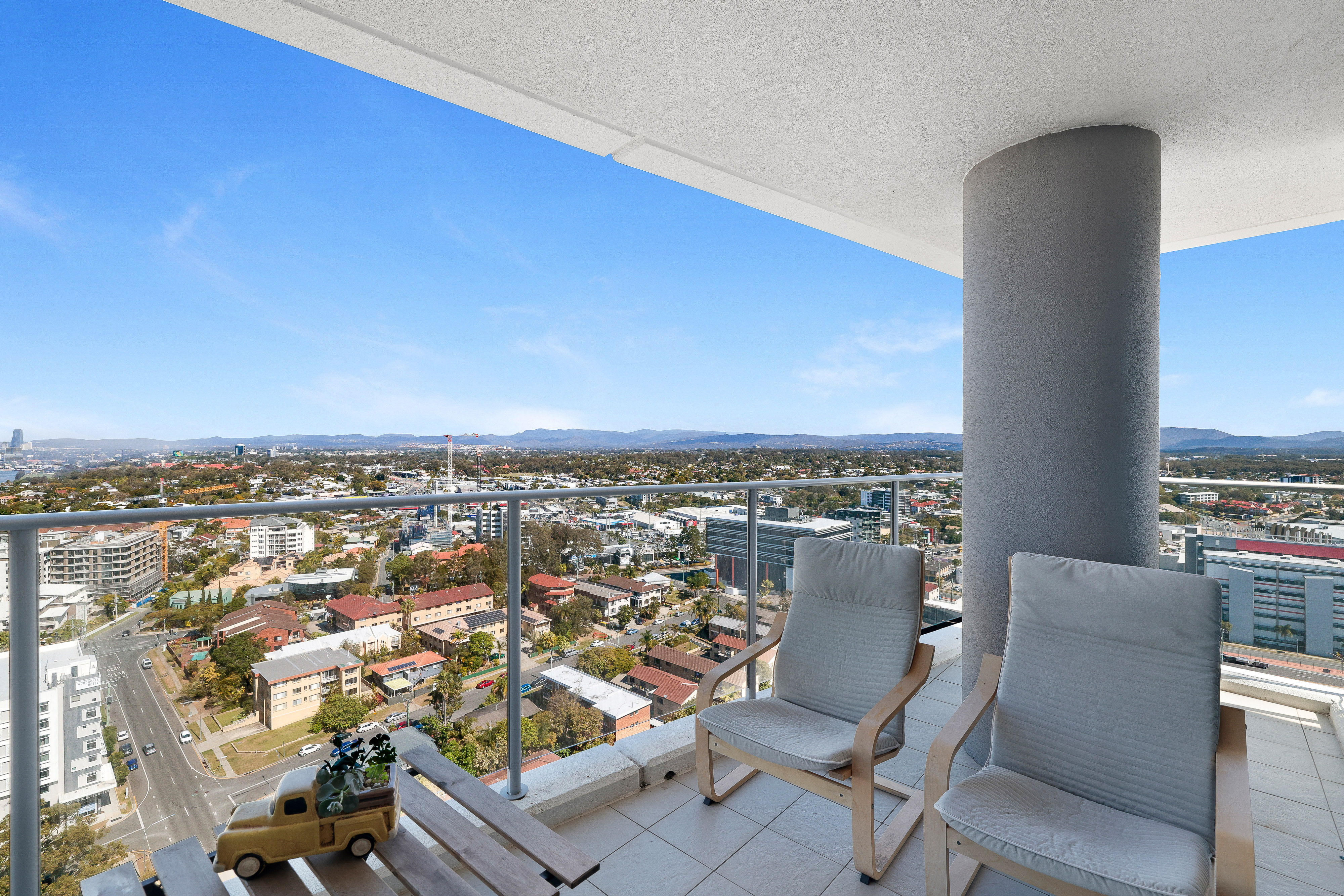 32105/9 Lawson Street, SOUTHPORT, QLD 4215, Southport - Thumbnail 5