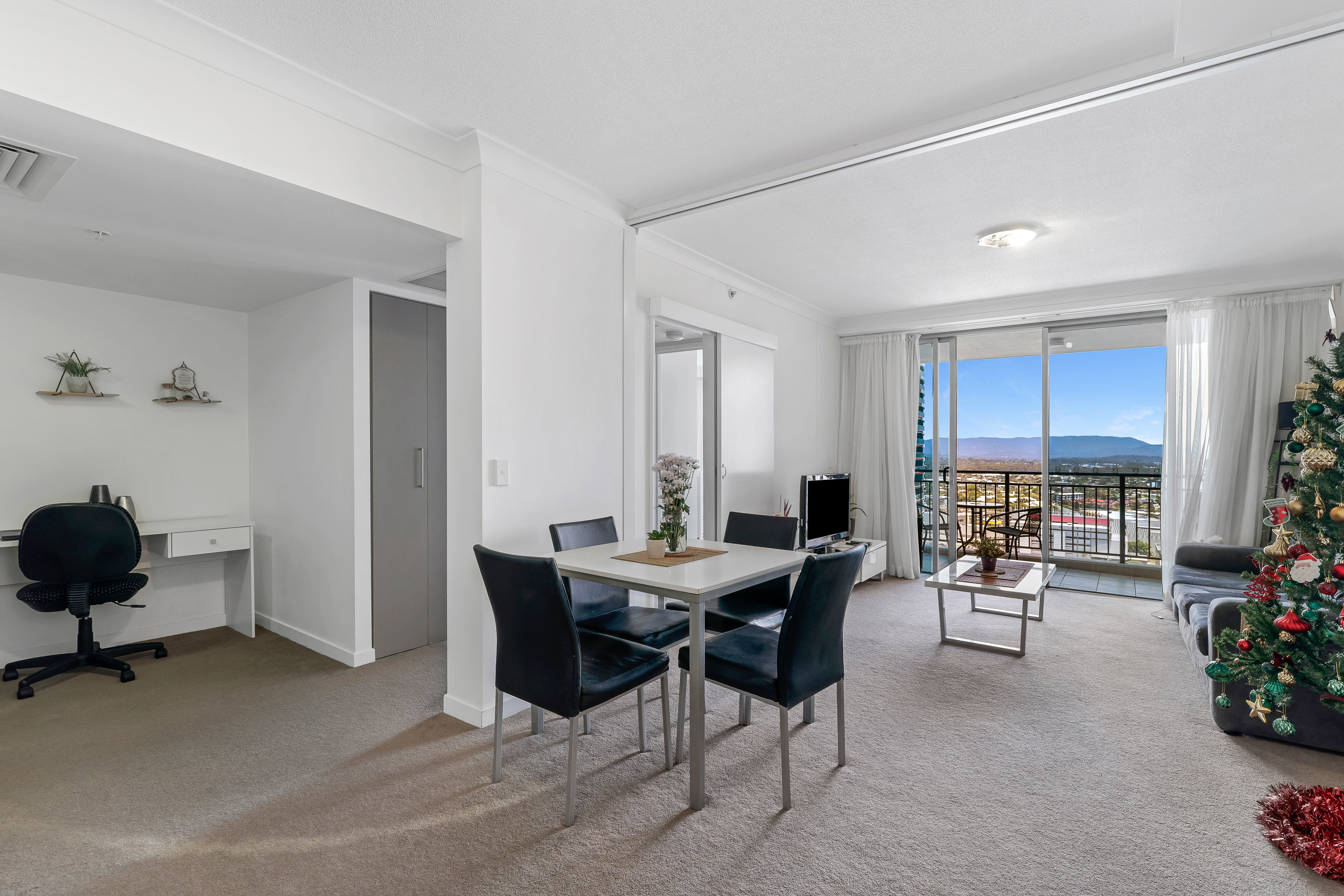 1249/56 Scarborough Street, SOUTHPORT, QLD 4215, Southport - Thumbnail 4