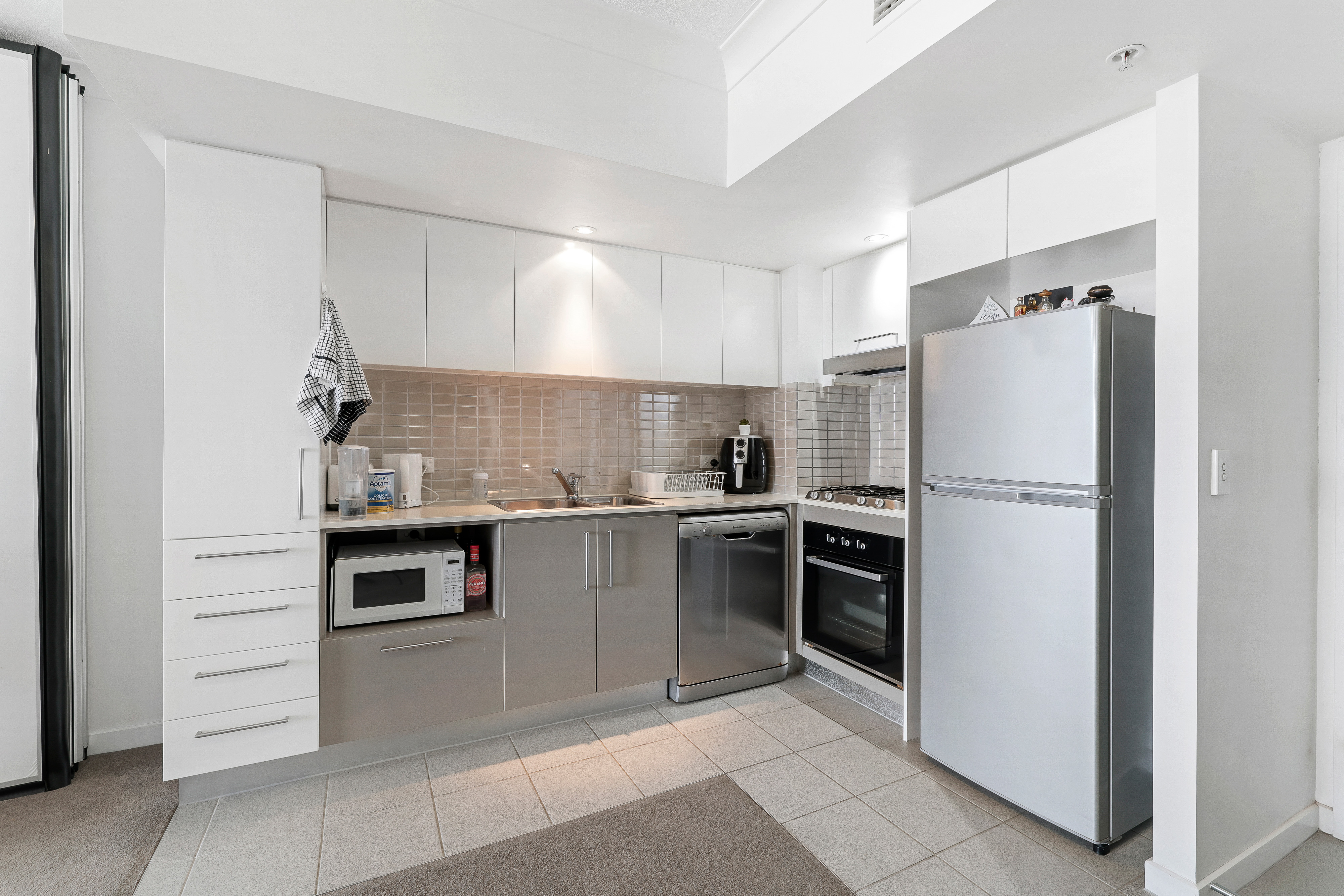 1249/56 Scarborough Street, SOUTHPORT, QLD 4215, Southport - Thumbnail 5