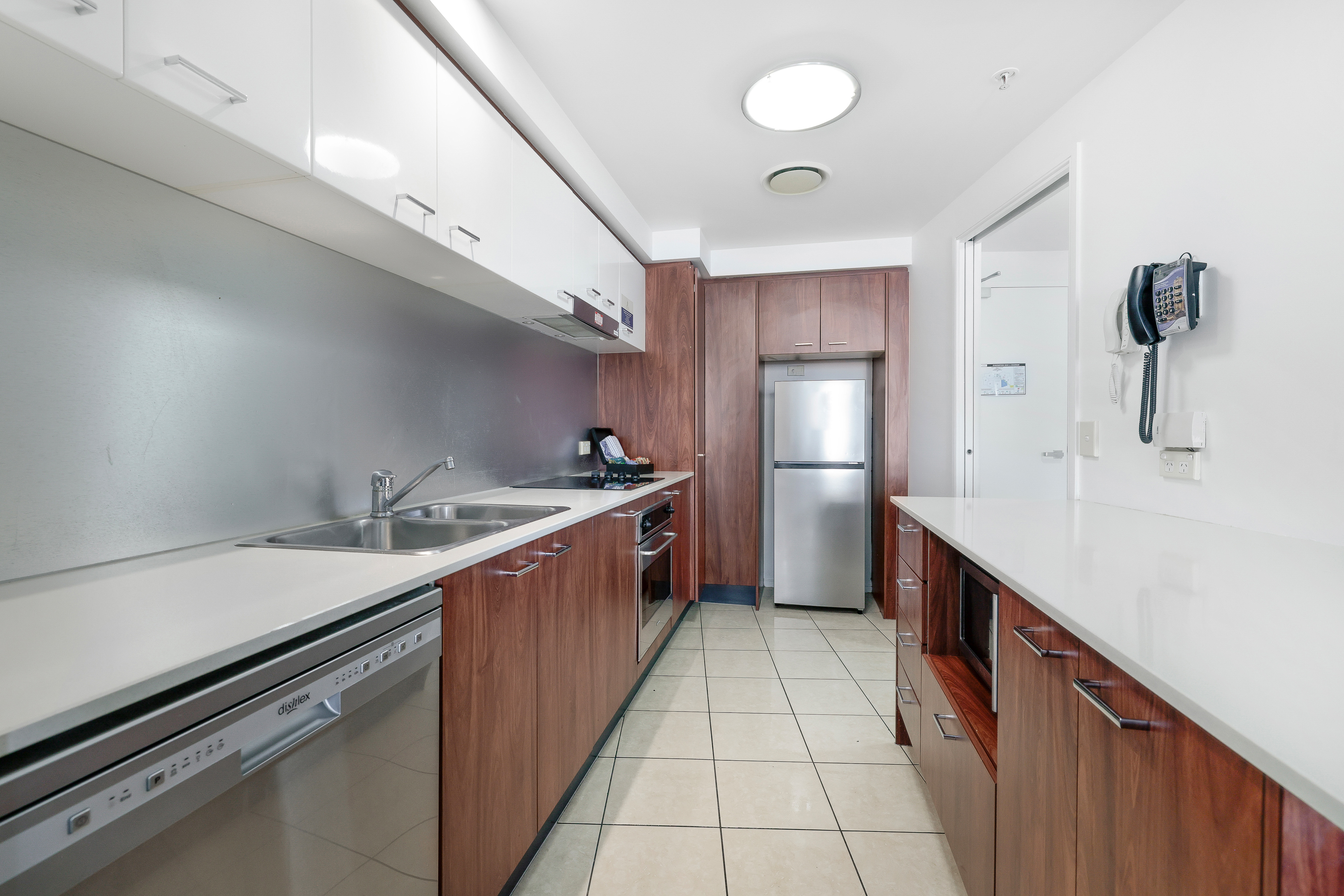 2043/23 Ferny Avenue, SURFERS PARADISE, QLD 4217, Surfers Paradise - Thumbnail 3