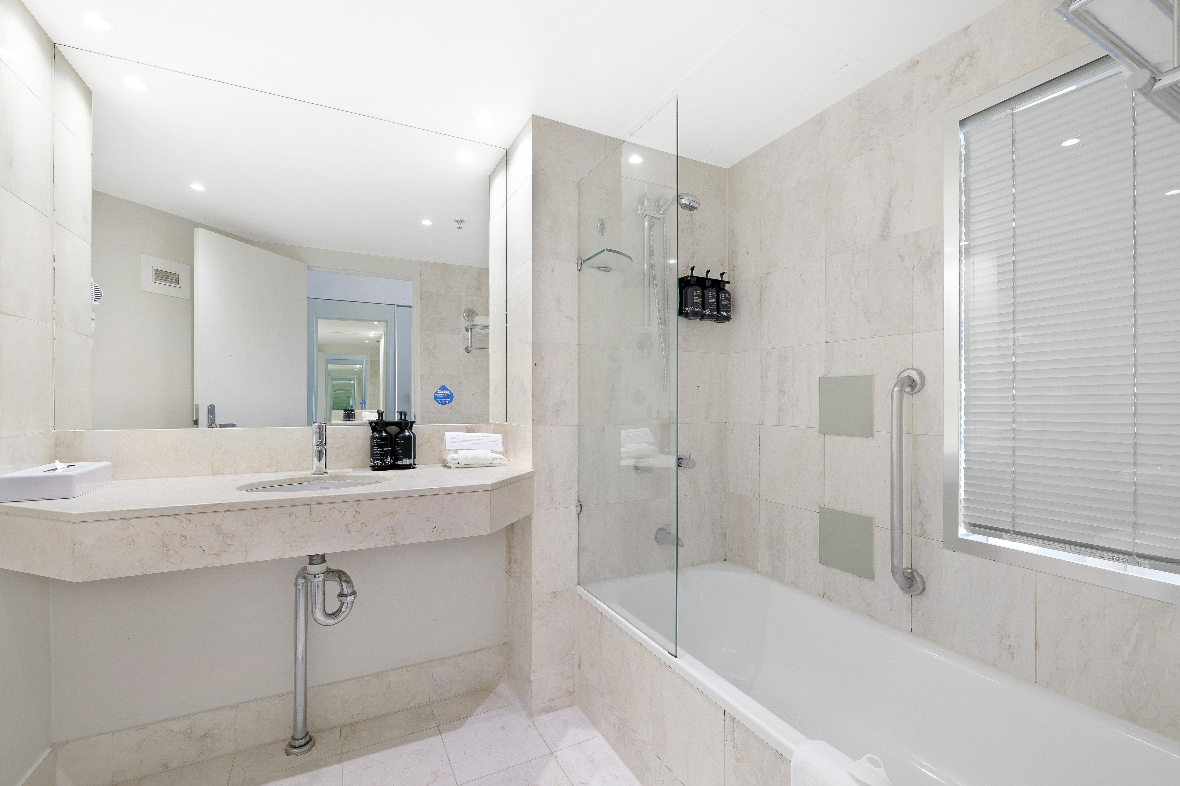 810/22 View Avenue, SURFERS PARADISE, QLD 4217, Surfers Paradise - Thumbnail 5