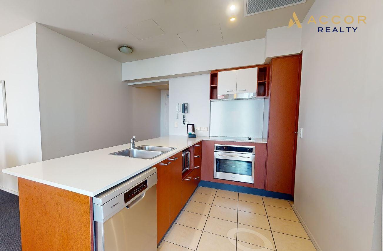 3272/23 Ferny Avenue, SURFERS PARADISE, QLD 4217, Surfers Paradise - Thumbnail 2