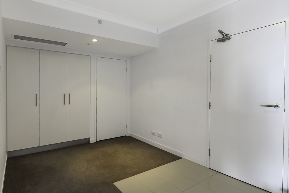 32410/9 Lawson Street, SOUTHPORT, QLD 4215, Southport - Thumbnail 6