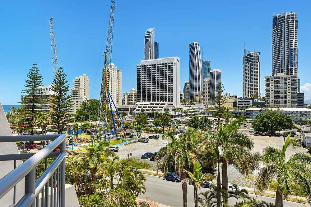 303 "Mantra Crown Towers" 5-19 Palm Avenue, SURFERS PARADISE, QLD 4217, Surfers Paradise - Thumbnail 3
