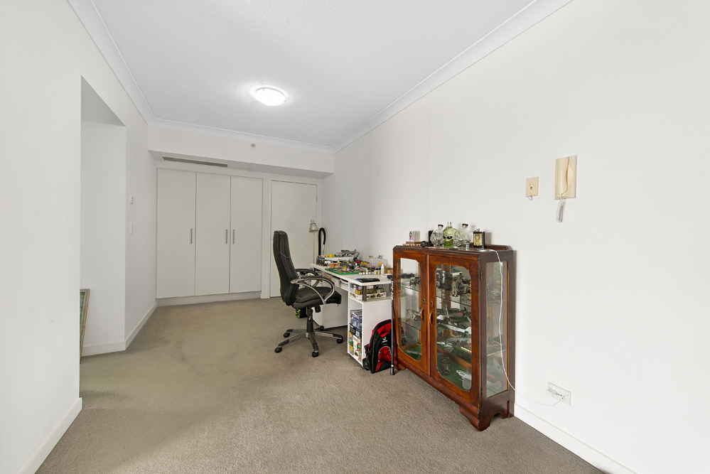 32608/9 Lawson Street, SOUTHPORT, QLD 4215, Southport - Thumbnail 5