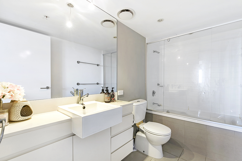 23604/5 Lawson Street, SOUTHPORT, QLD 4215, Southport - Thumbnail 6