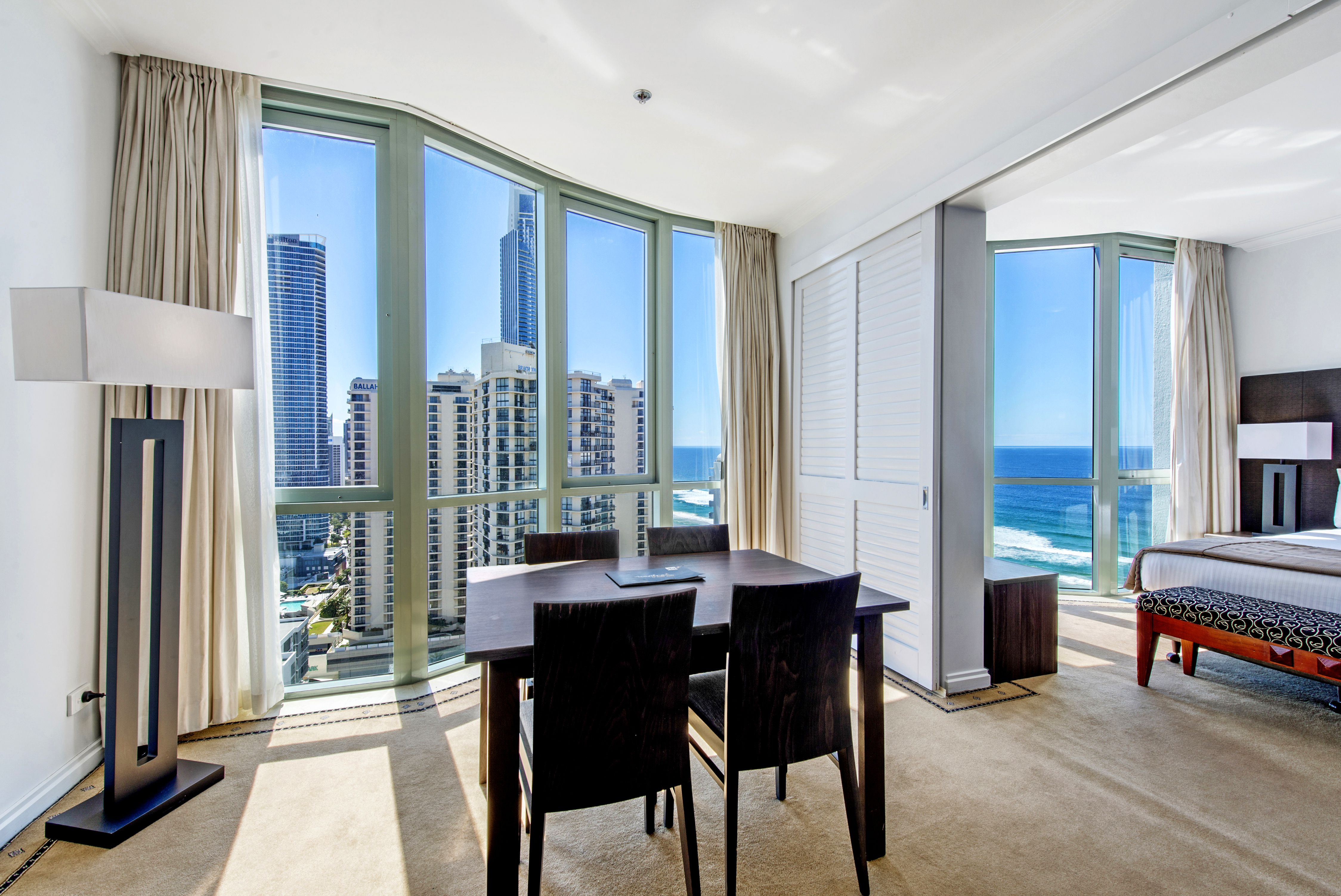 2203 'Mantra Legends' 25 Laycock Street, SURFERS PARADISE, QLD 4217, Surfers Paradise - Thumbnail 2