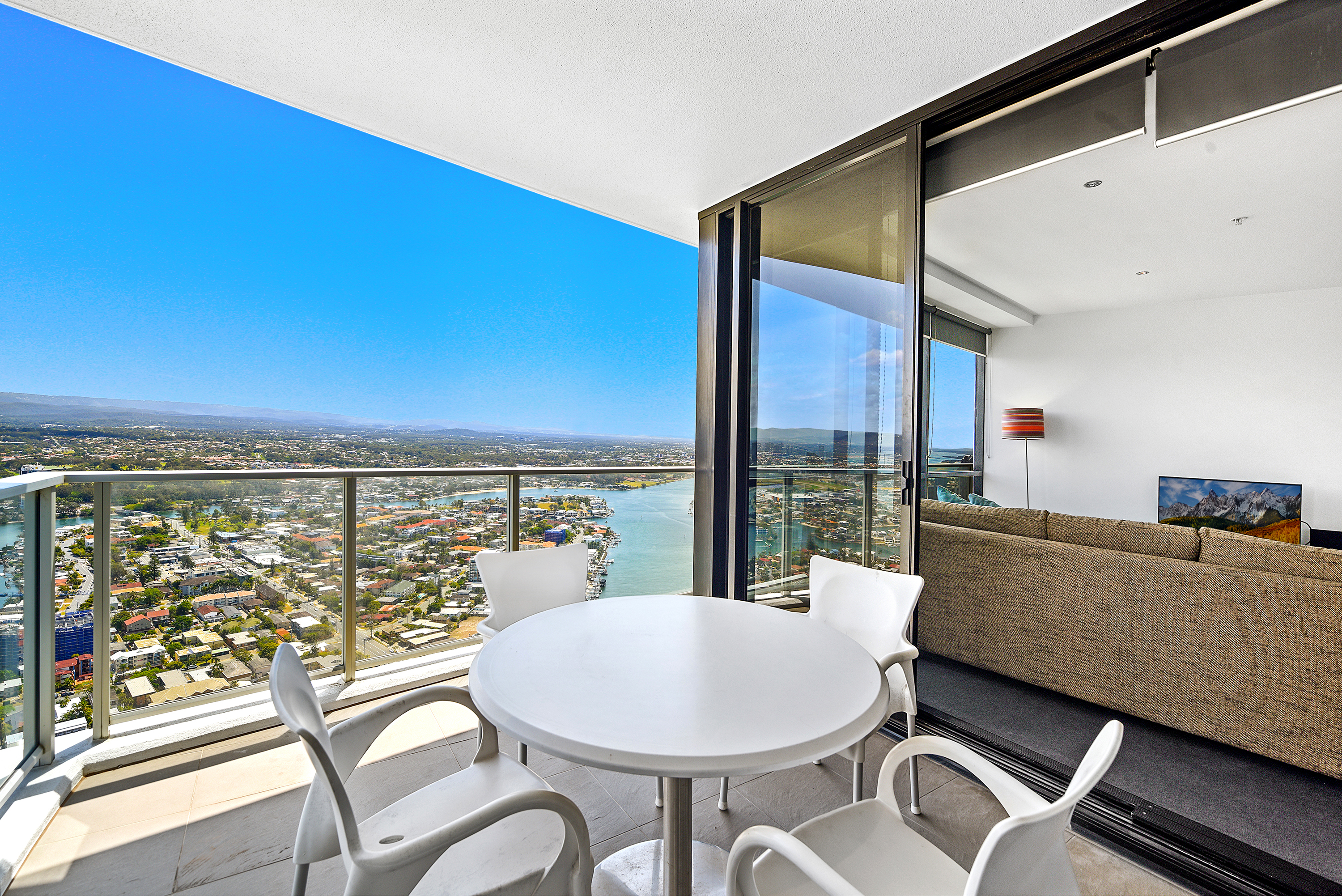 2534 'Mantra Circle on Cavill' 9 Ferny Ave, SURFERS PARADISE, QLD 4217, Surfers Paradise - Thumbnail 4