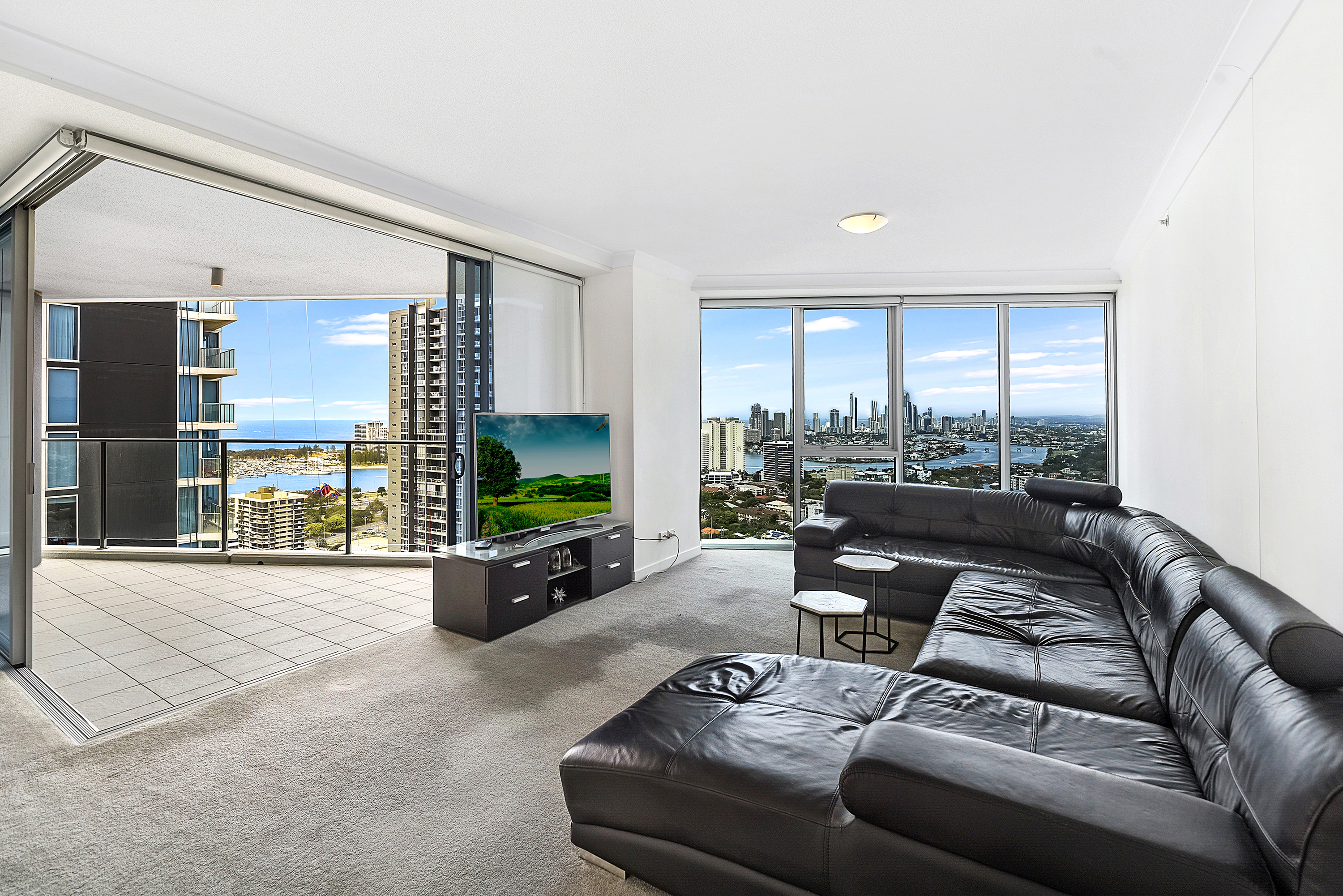 32601/9 Lawson Street, SOUTHPORT, QLD 4215, Southport - Thumbnail 3