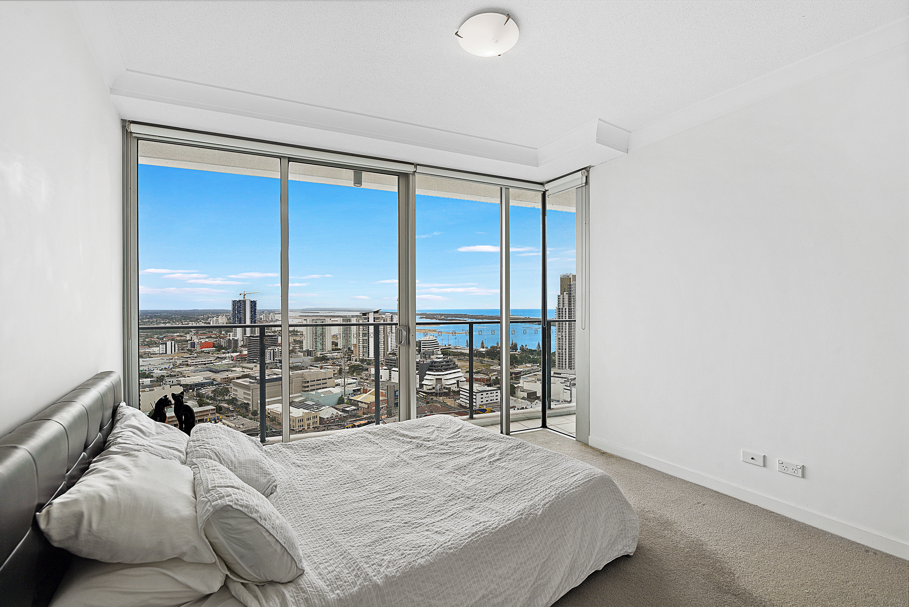 32601/9 Lawson Street, SOUTHPORT, QLD 4215, Southport - Thumbnail 6