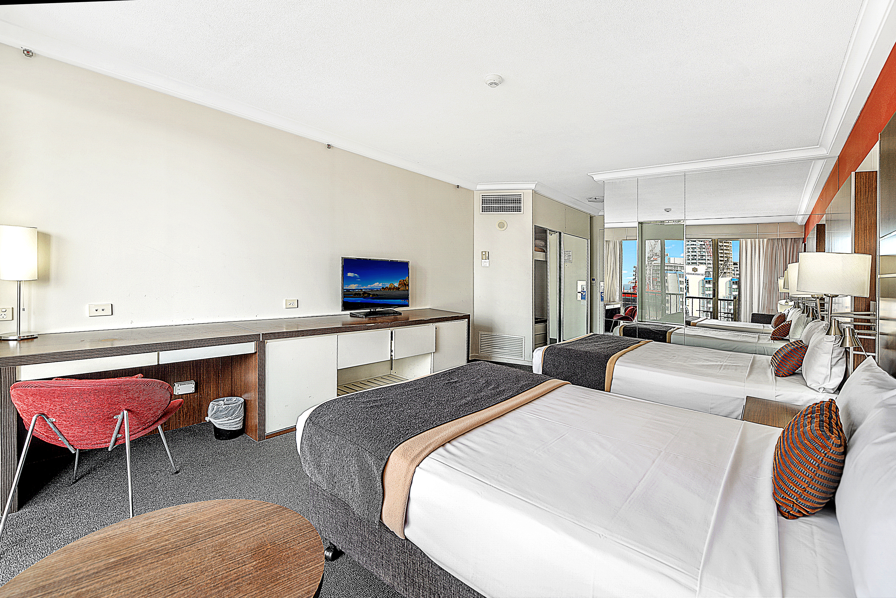 1011 'Mantra on View' 3197 Surfers Paradise Blvd, SURFERS PARADISE, QLD 4217, Surfers Paradise - Thumbnail 3